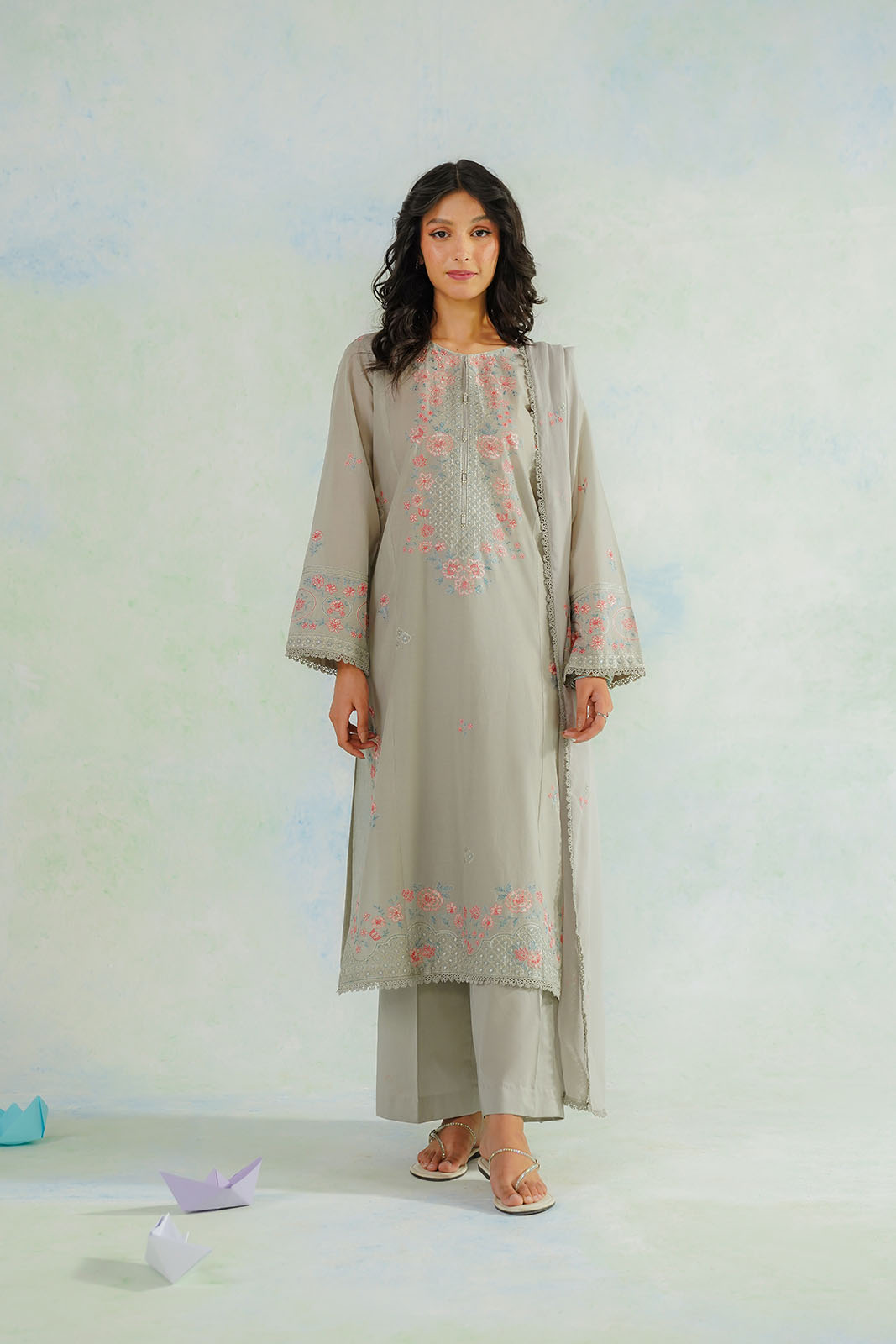 3 Piece Lawn Embroidered Suit (CS0574)