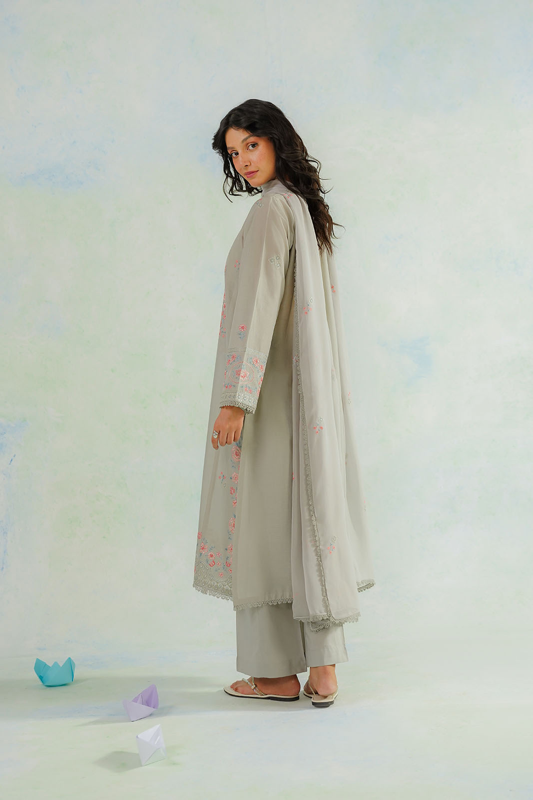 3 Piece Lawn Embroidered Suit (CS0574)
