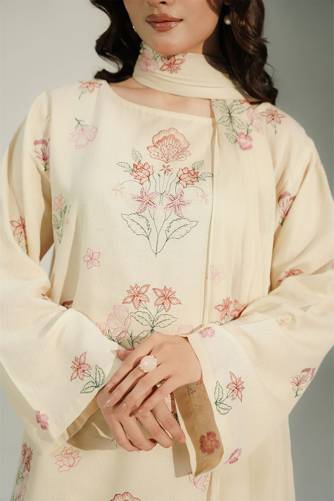 3 Piece Lawn Karandi Embroidered Suit (CS0694)