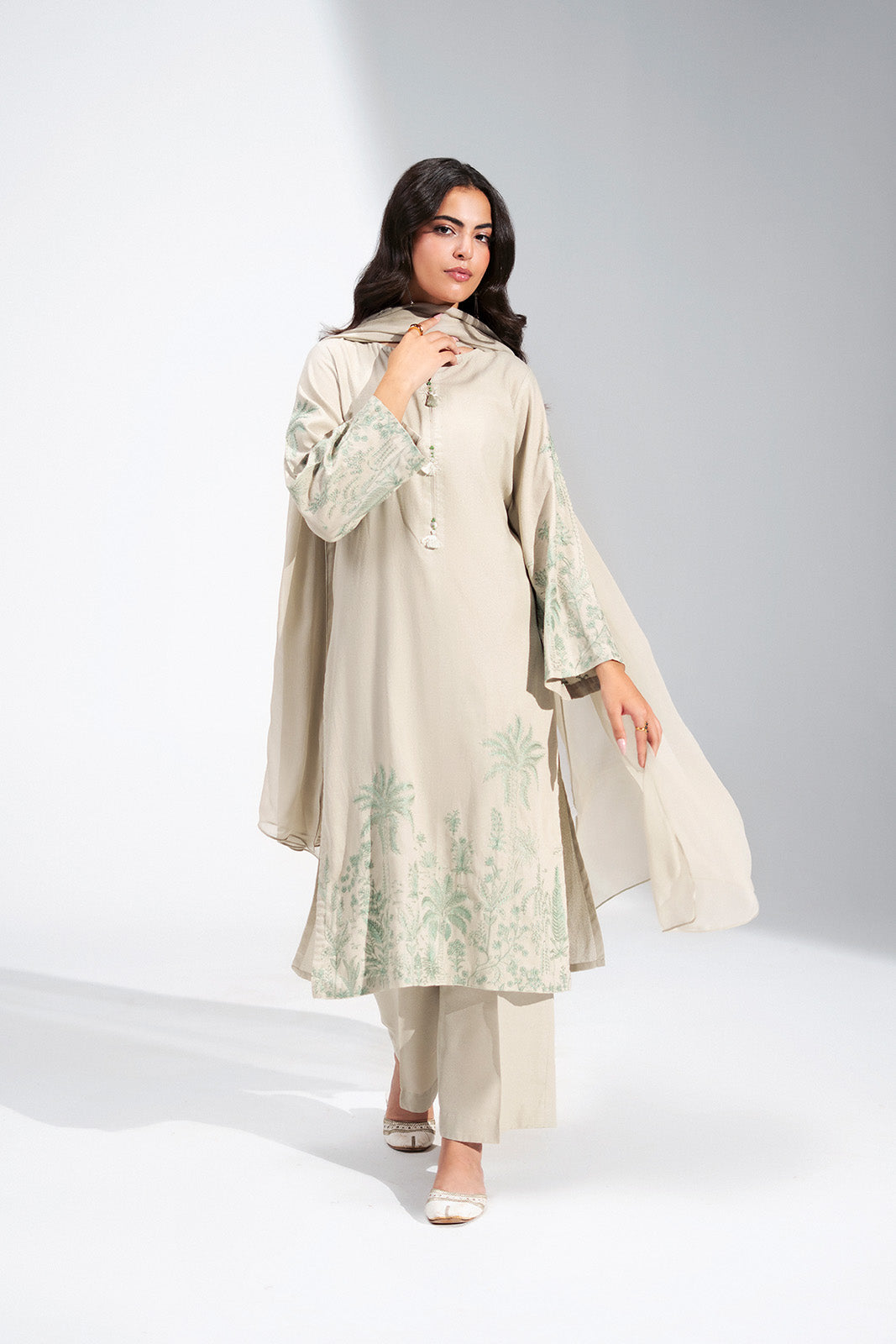 3 Piece Lawn Karandi Embroidered Suit (CS0704)