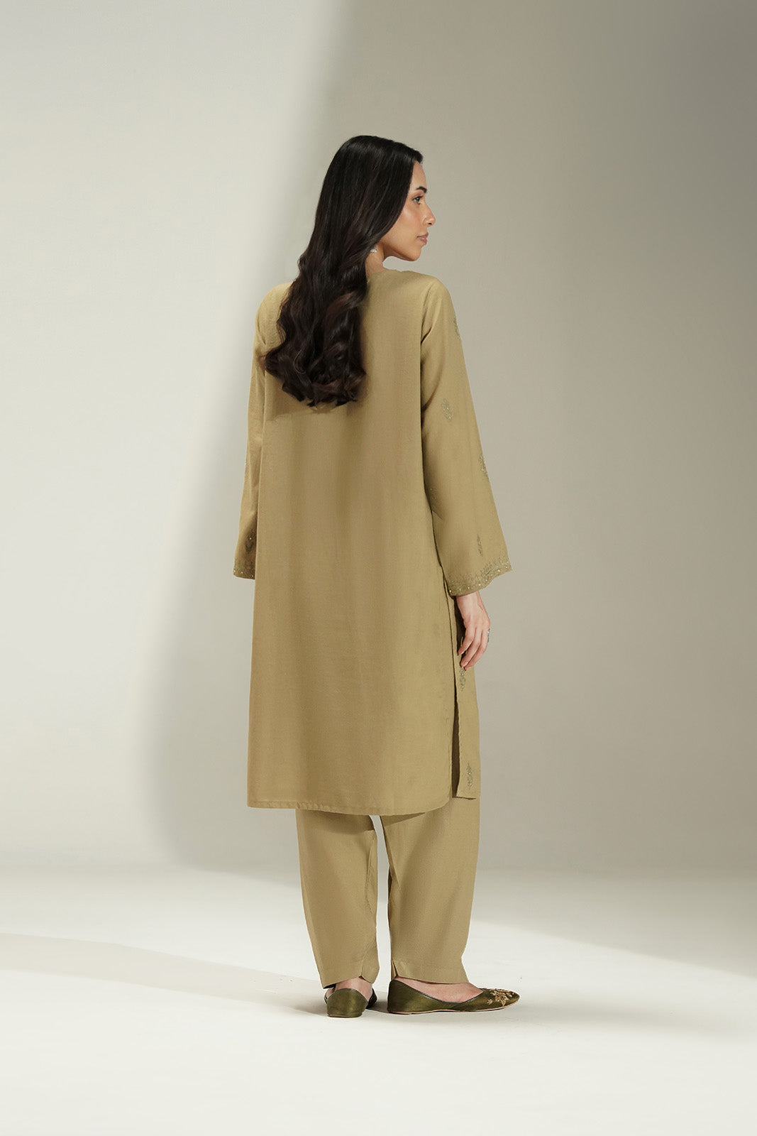 2 Piece Lawn Karandi Embroidered Suit (CS0730)