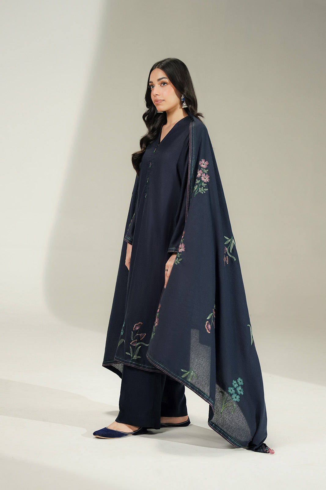 3 Piece Lawn Karandi Embroidered Suit (CS0770)