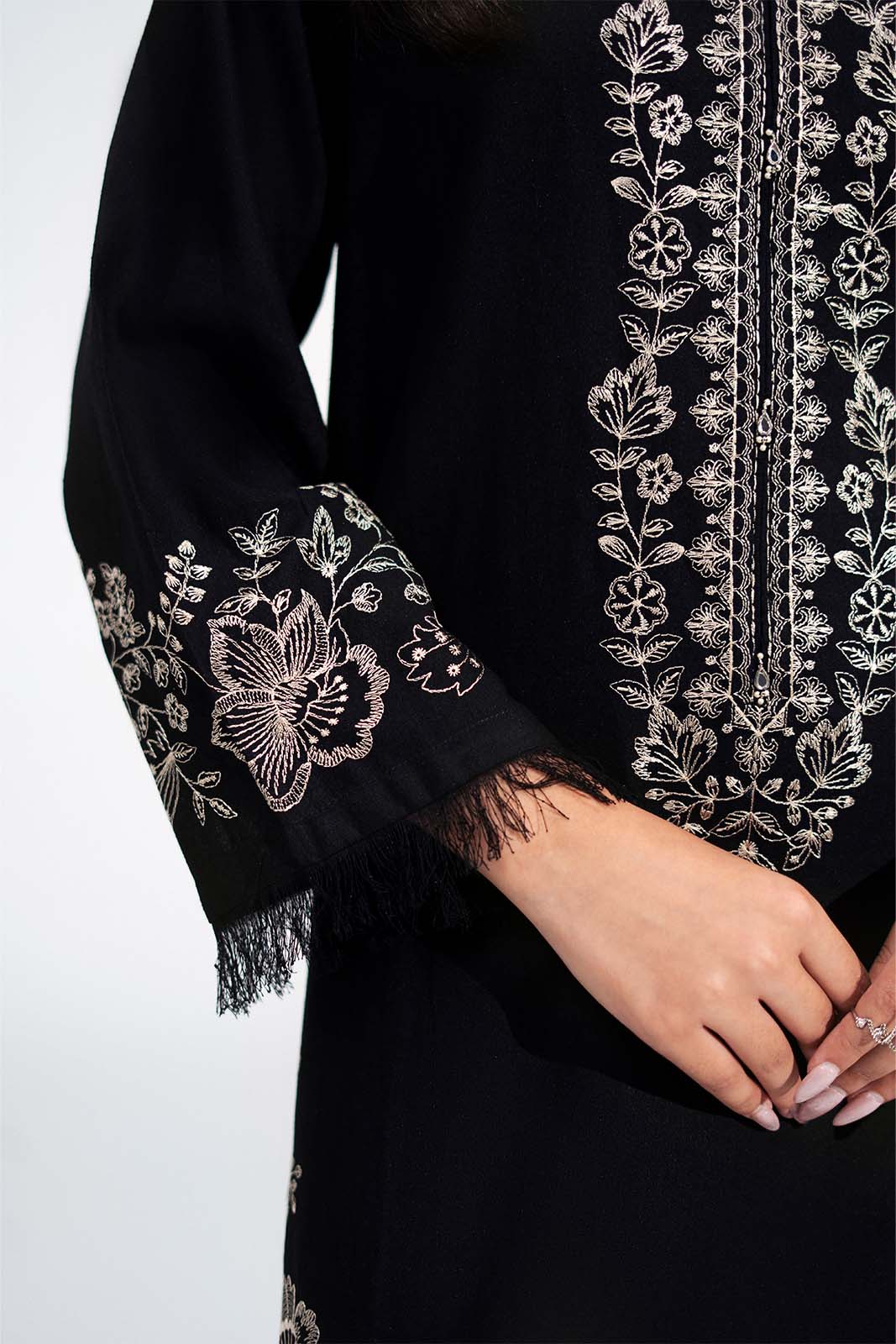 3 Piece Lawn Karandi Embroidered Suit (CS0779)