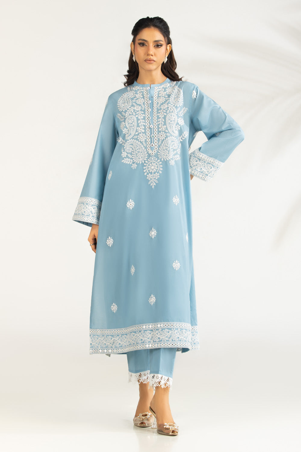 https://cdn.shopify.com/s/files/1/0706/3253/8159/files/CambricEmbroideredCo-OrdSetIPST-77485_front.jpg?v=1770706850