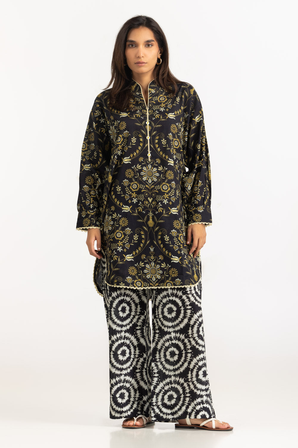 Gul Ahmed - Cambric Printed Co-Ord Set