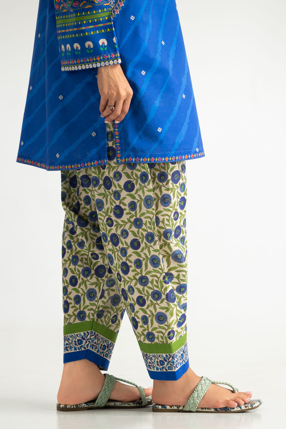 Cambric Printed Co-Ord Set With Embroidered
