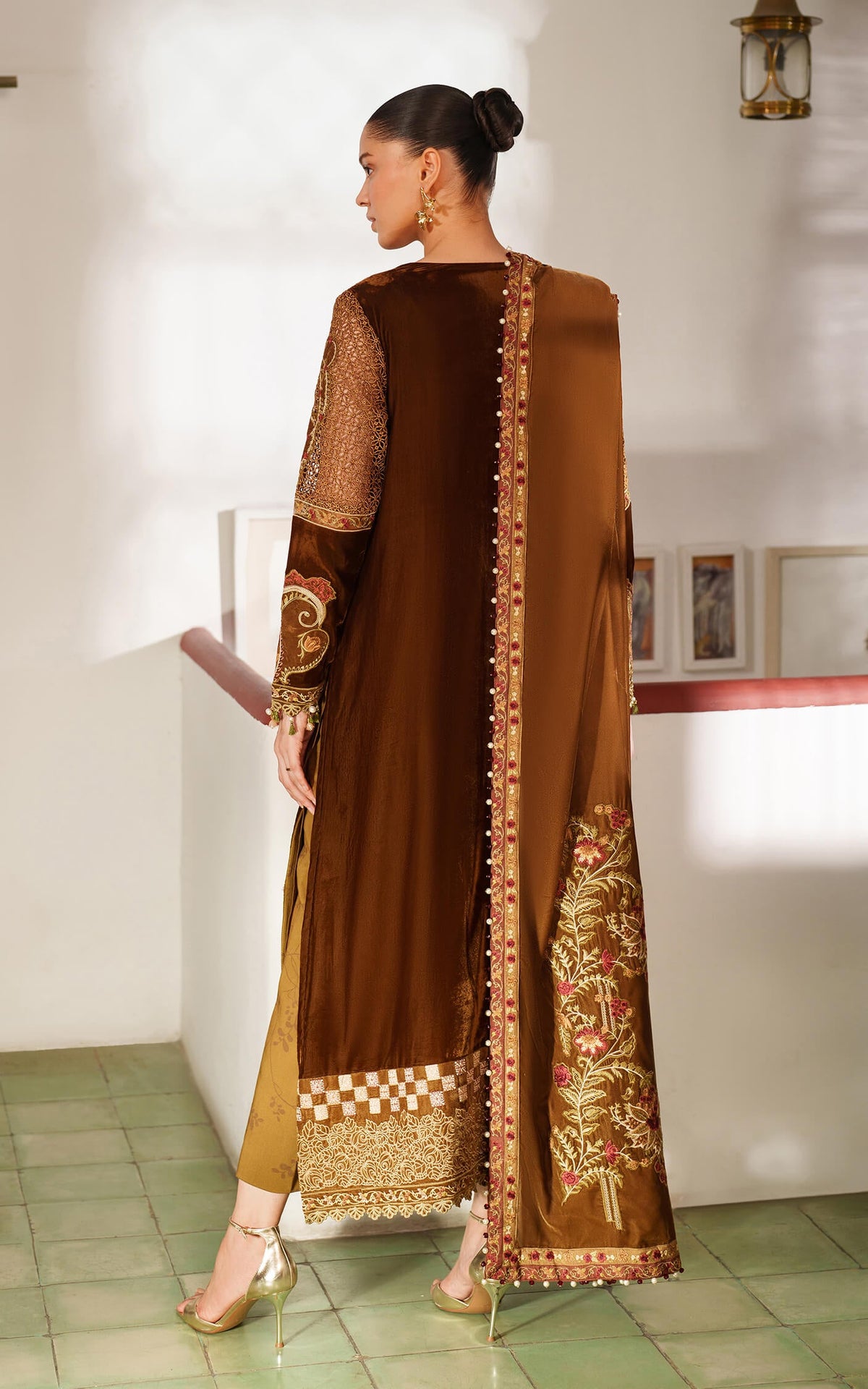 Cedar LWC25-08 | 3pcs Embroidered Stitched Suit