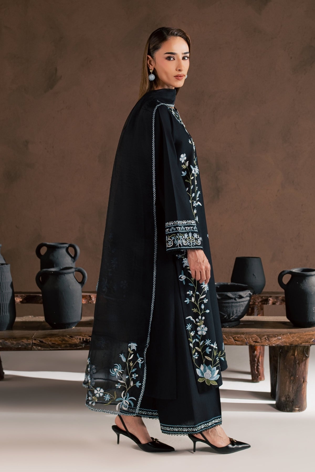Chloe 3Pc - Embroidered Cambric Pret