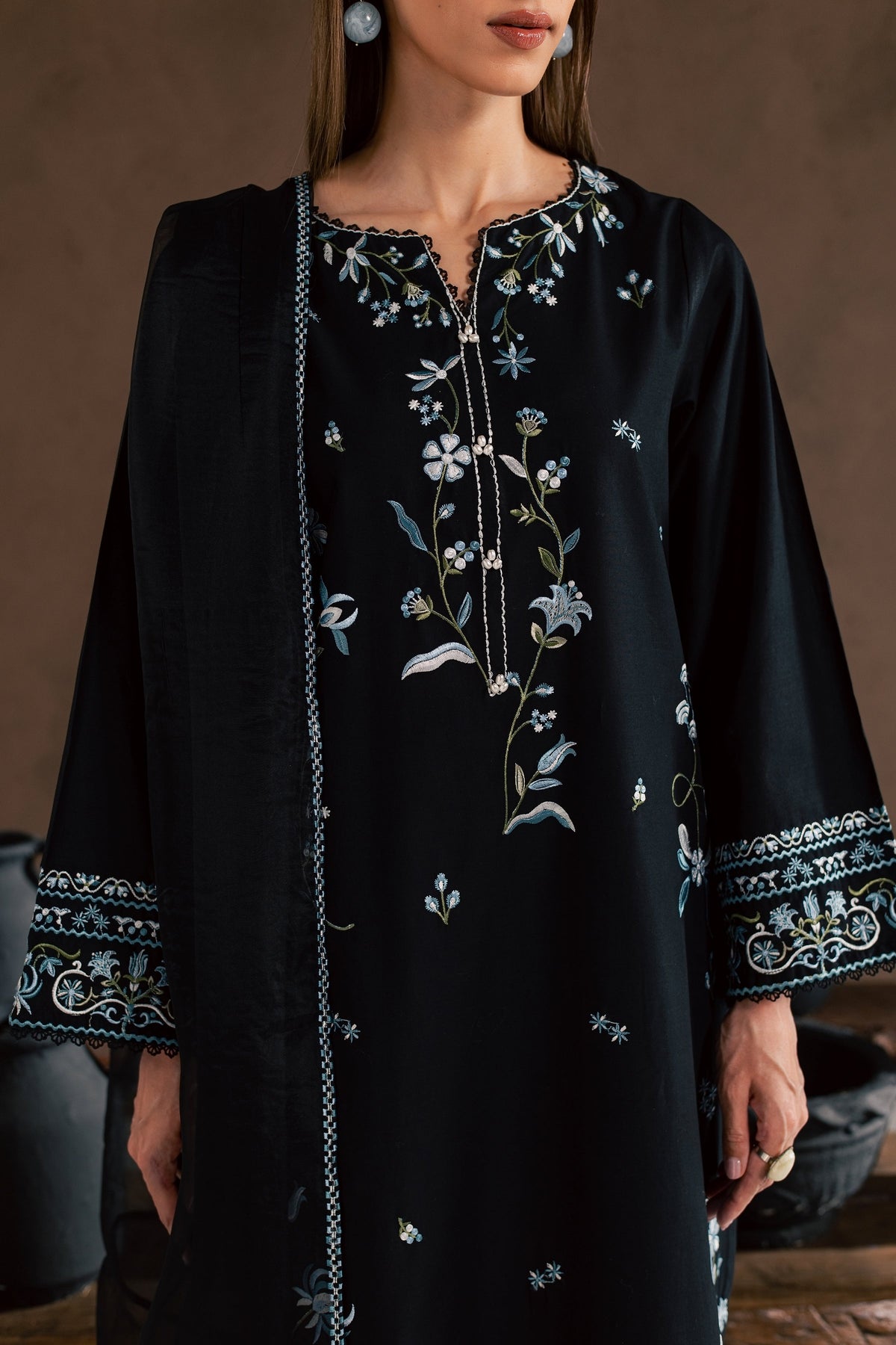 Chloe 3Pc - Embroidered Cambric Pret