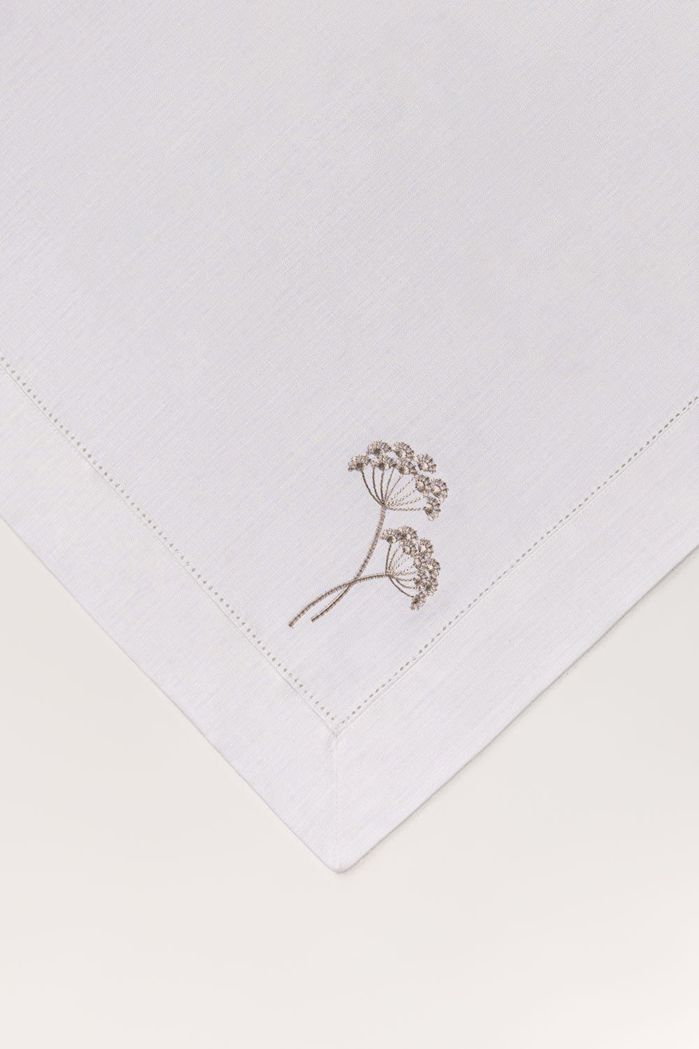 Cloud 2 Pcs Embroidered Napkin Set