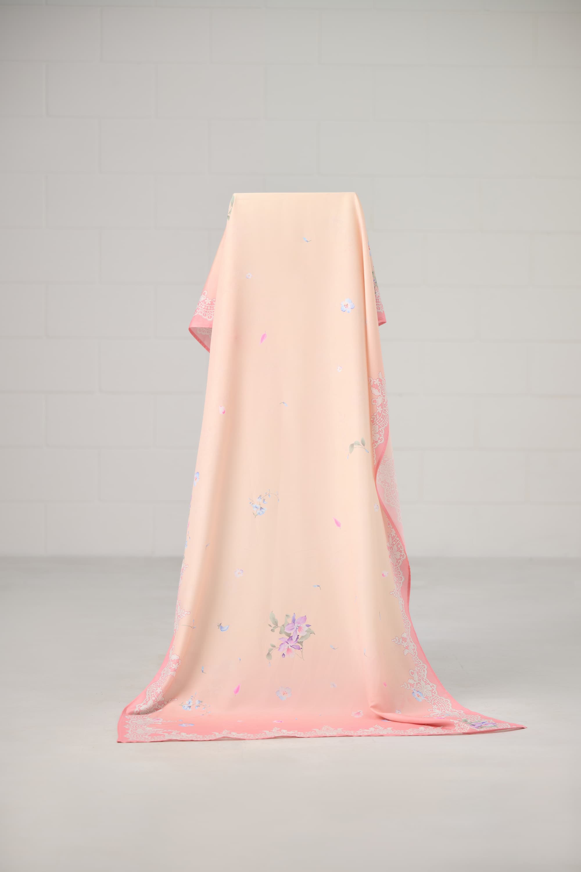 Blush Bloom Kaftaan Dupatta