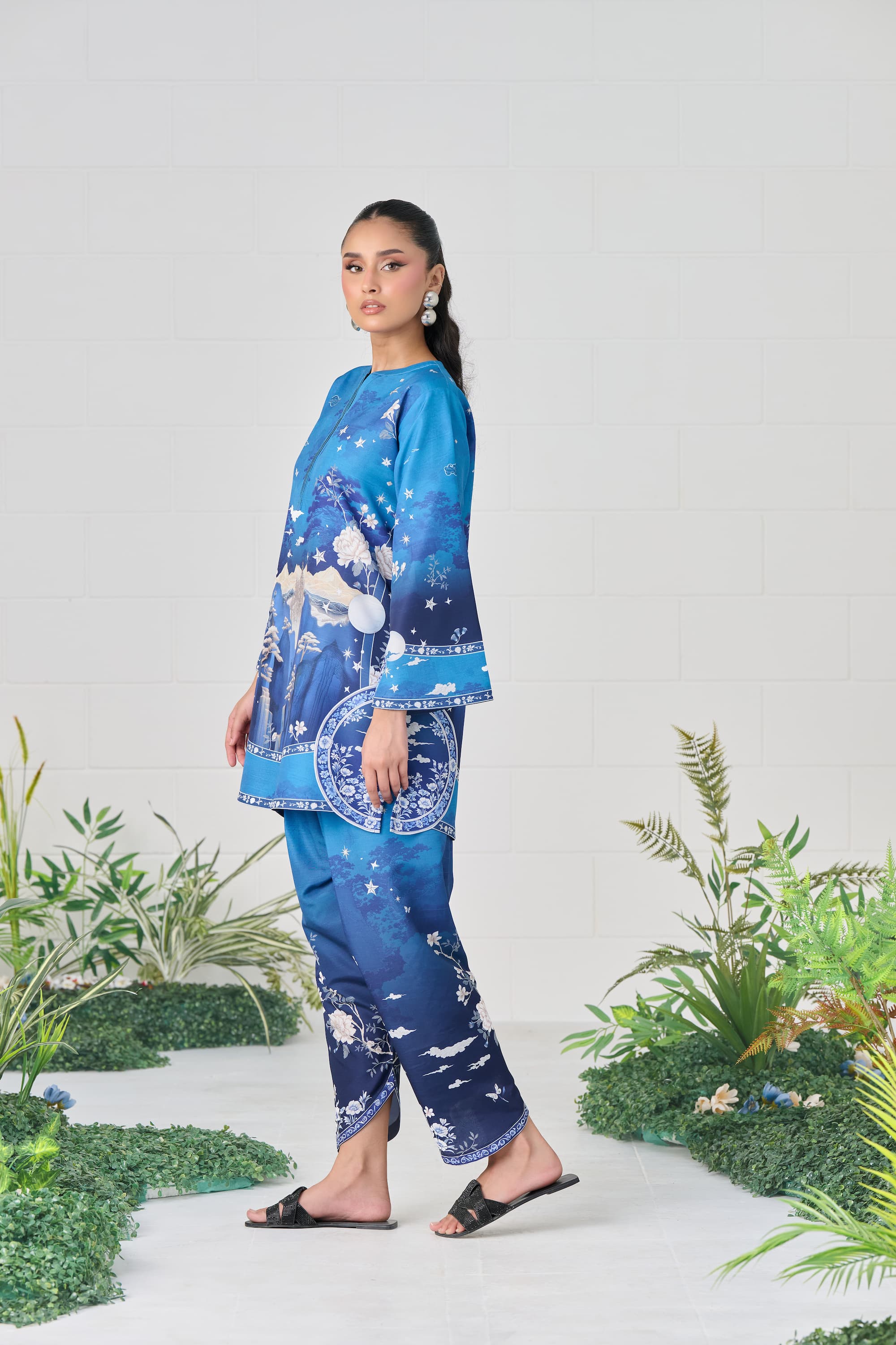 Monday Blues 2-Piece