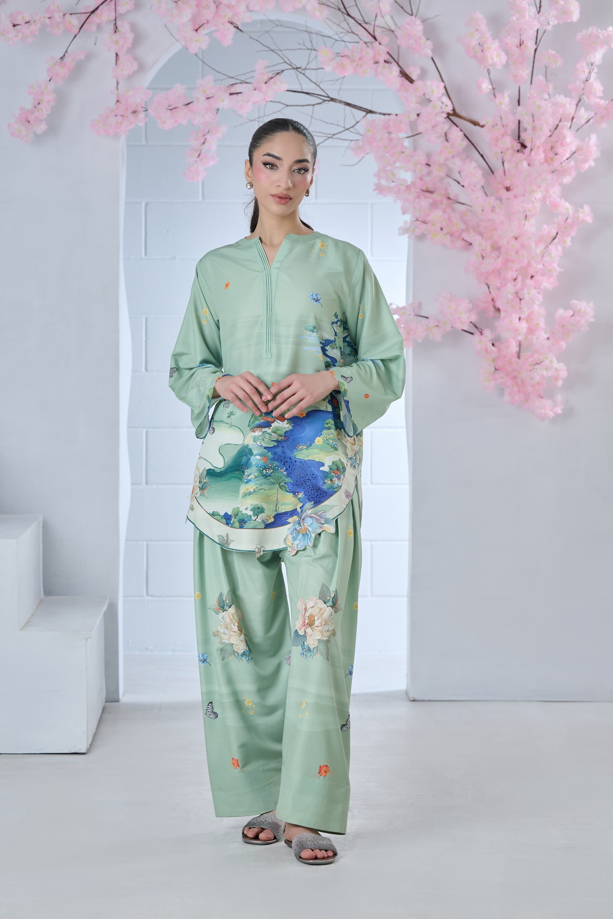 Oriental Escape 2-Piece