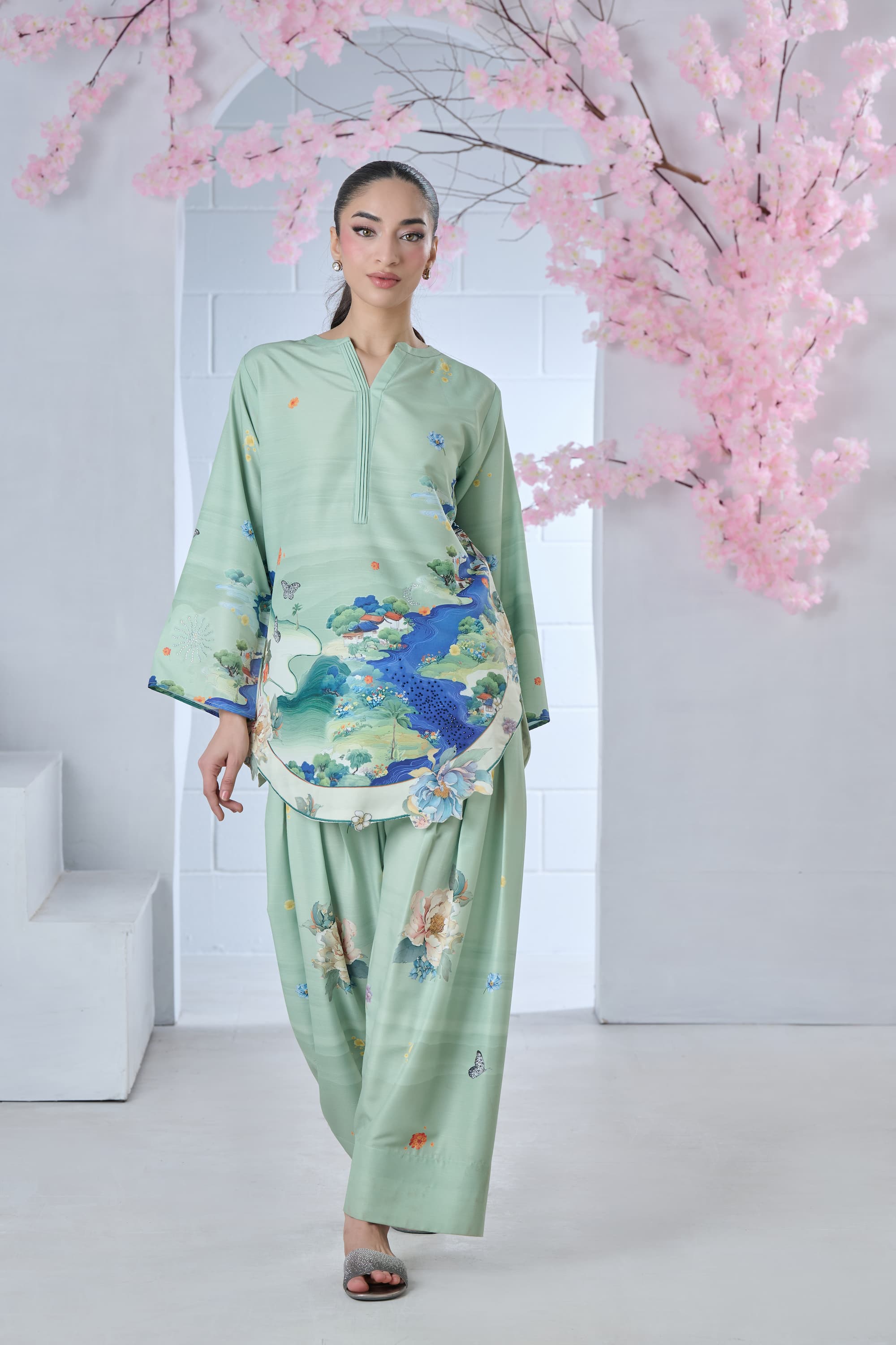 Oriental Escape 2-Piece