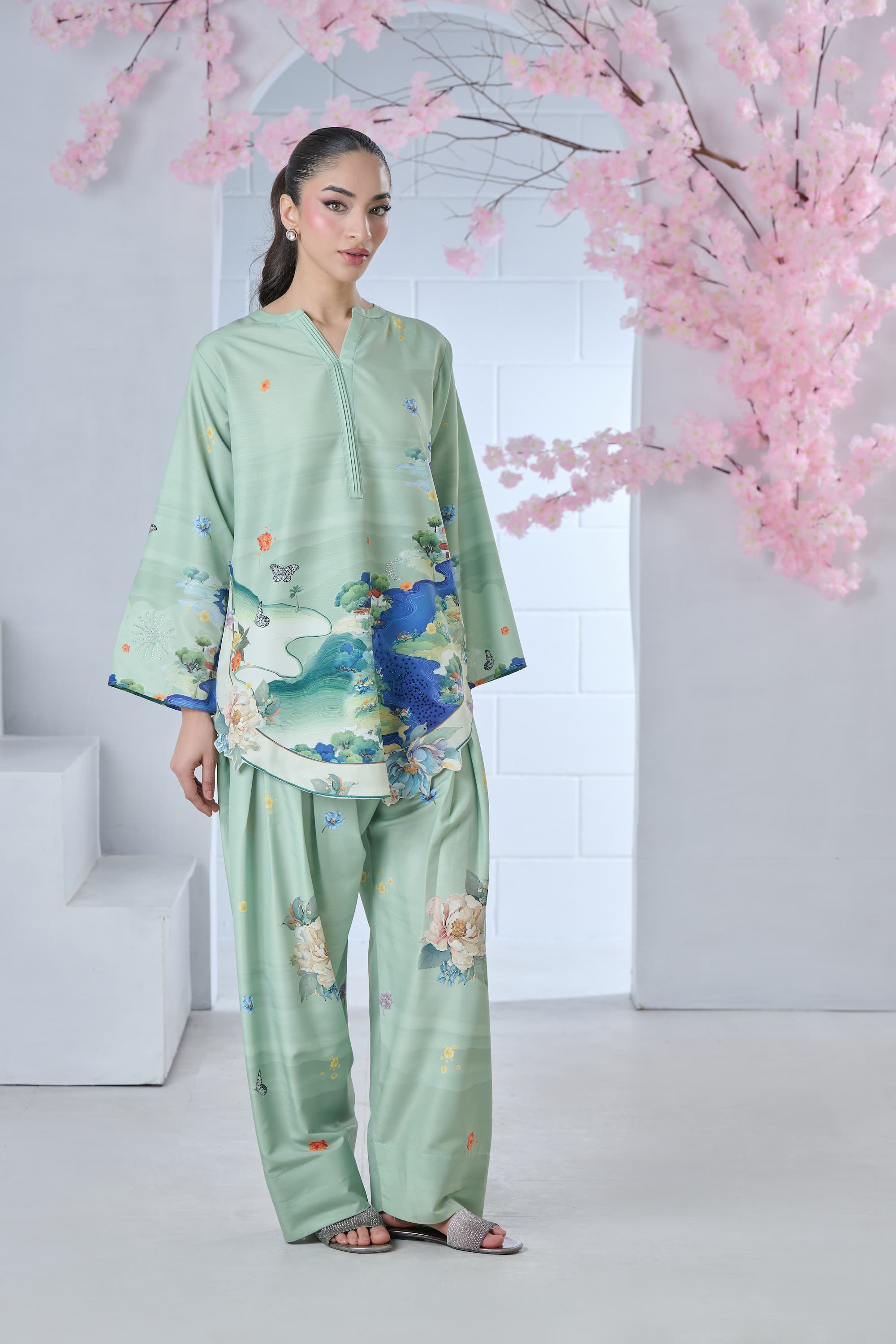 Oriental Escape 2-Piece