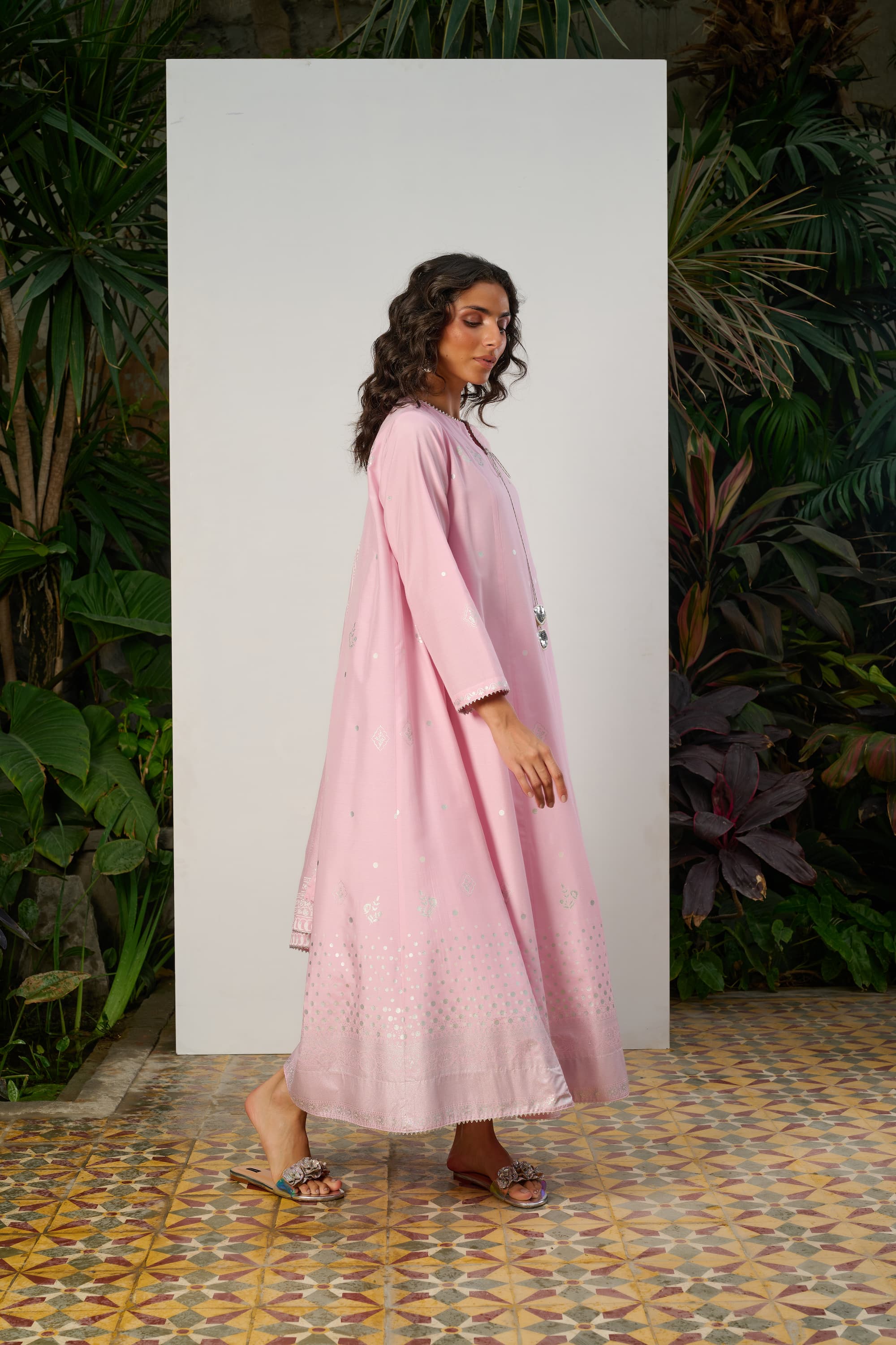 Gullal 2-Piece