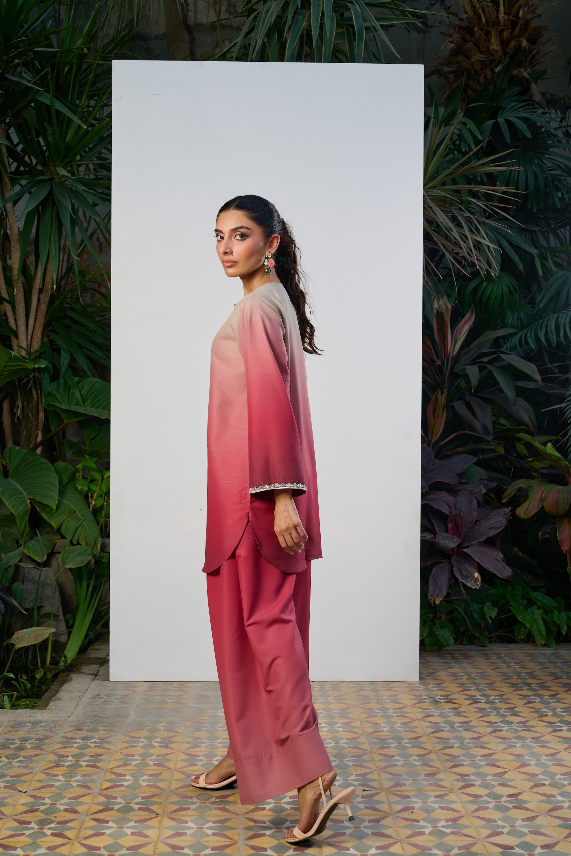 Surkh 2-Piece