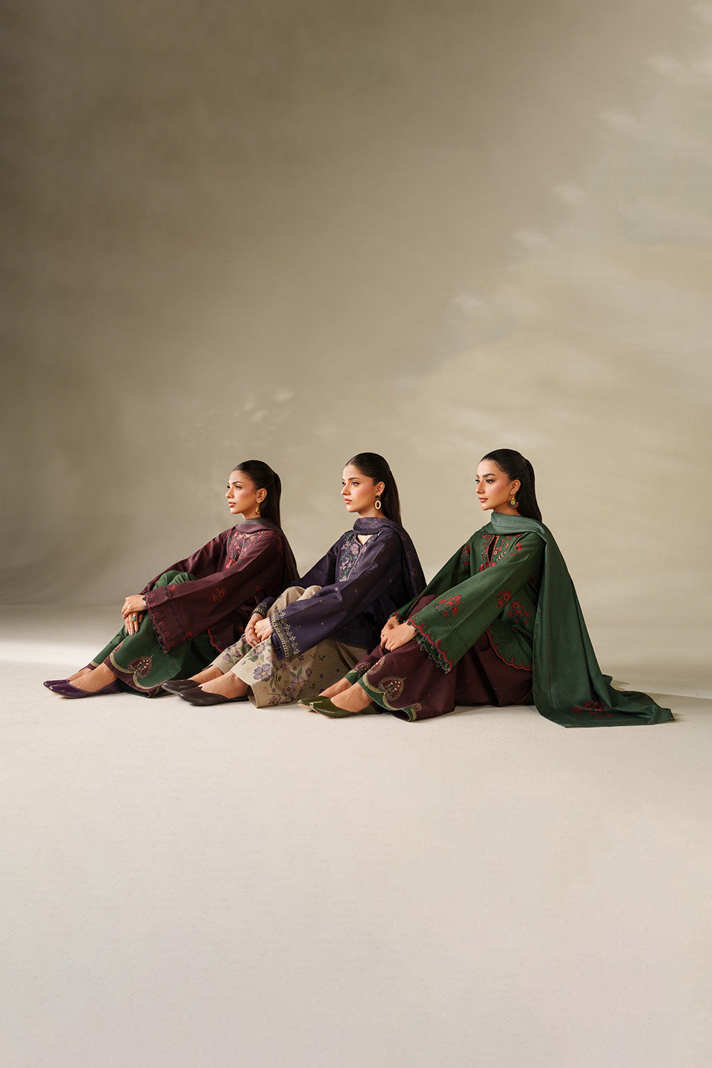 UE-562 Printed Khaddar