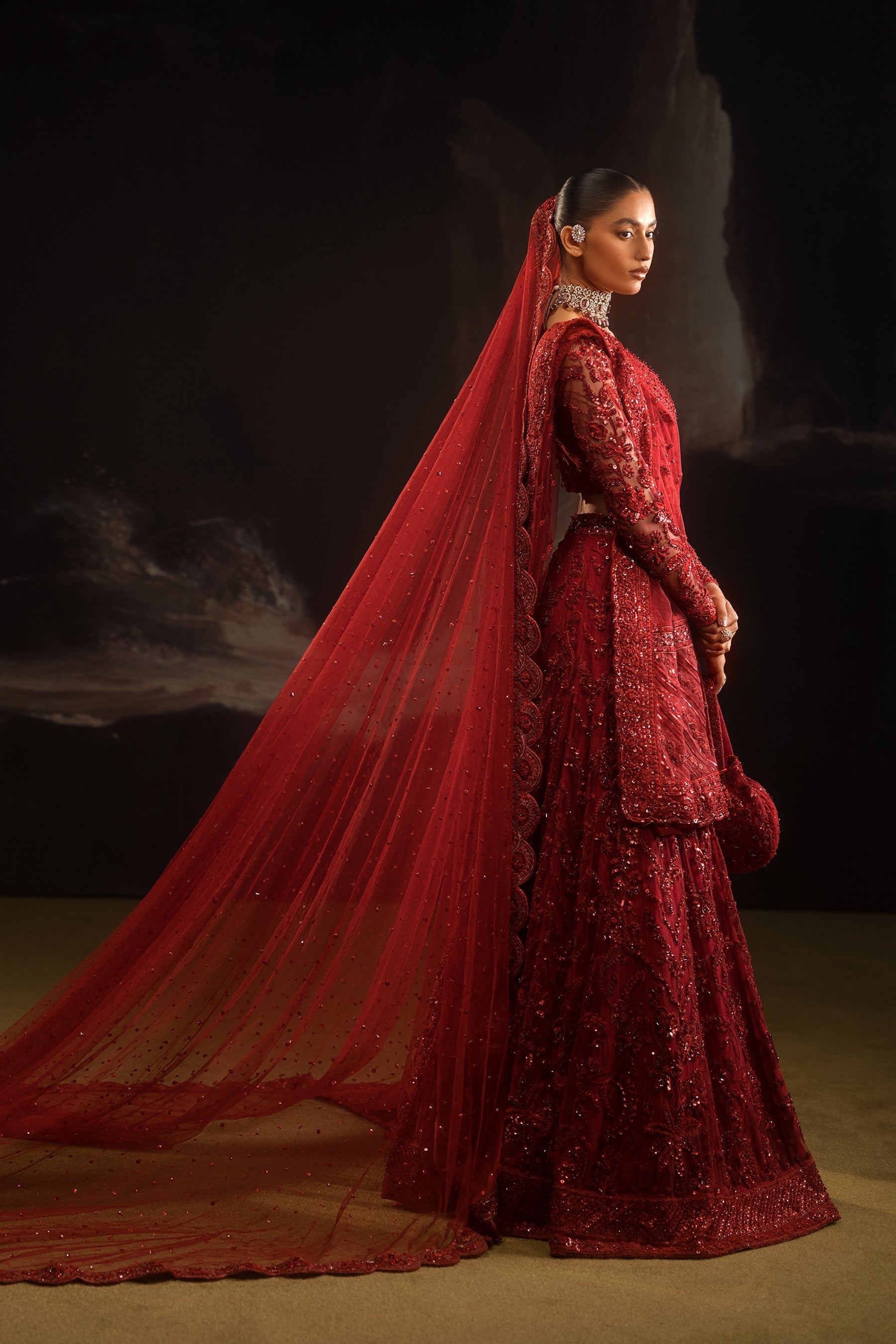 Red Majesty Bridal (D-01)