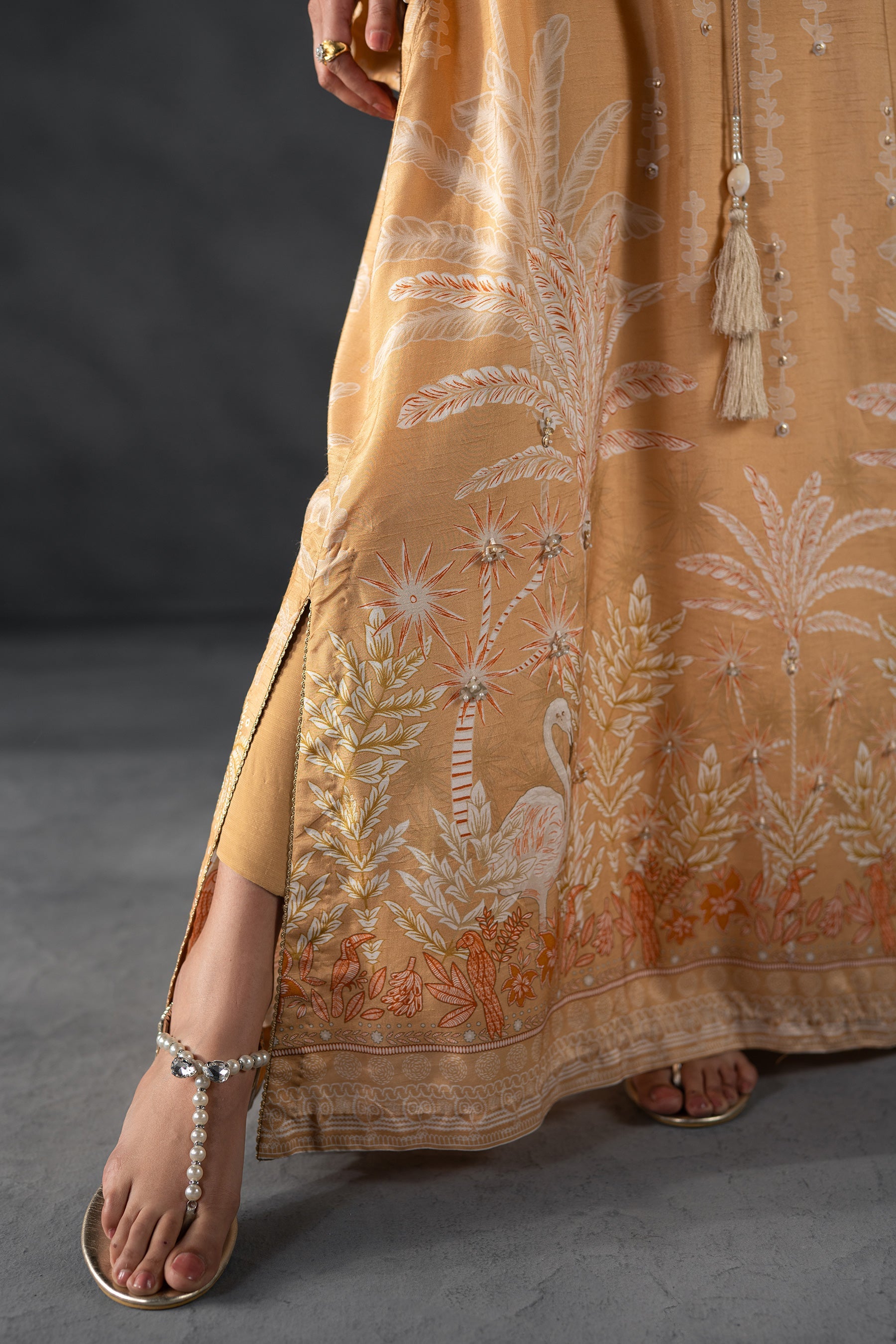 Caramel Ivory Elegance Kaftan (D-04)