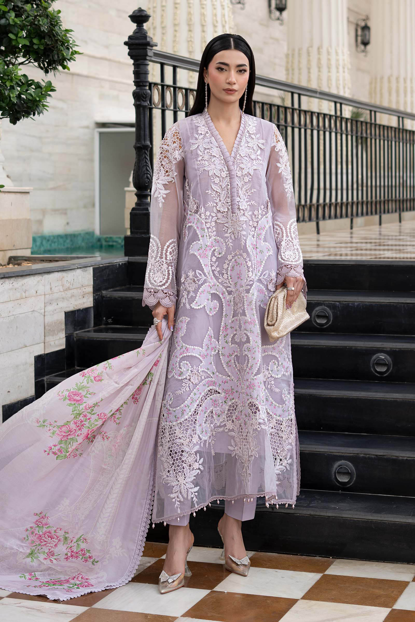 3 Piece Embroidered Lawn Suit
