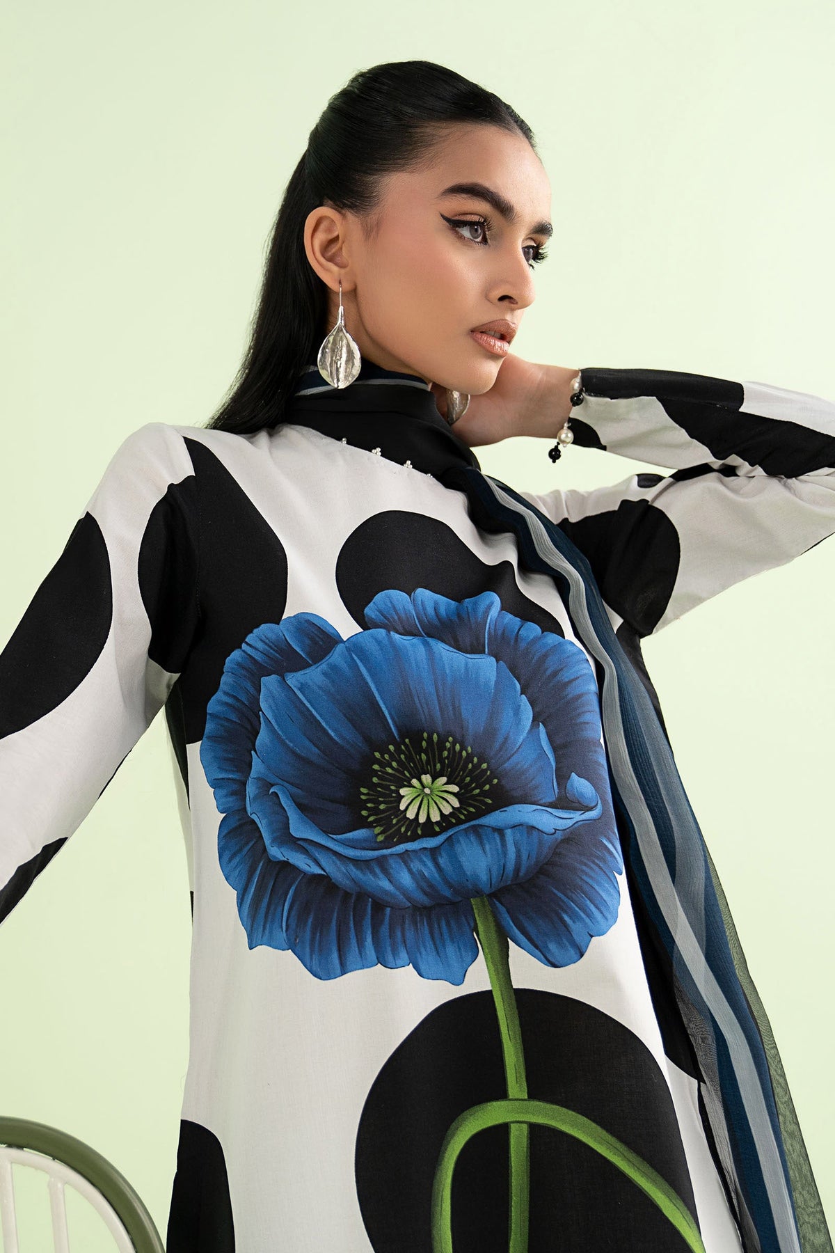 3 Piece Embroidered Lawn Suit