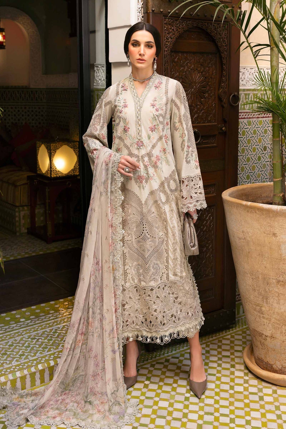 Maria B – D-2514-B Style