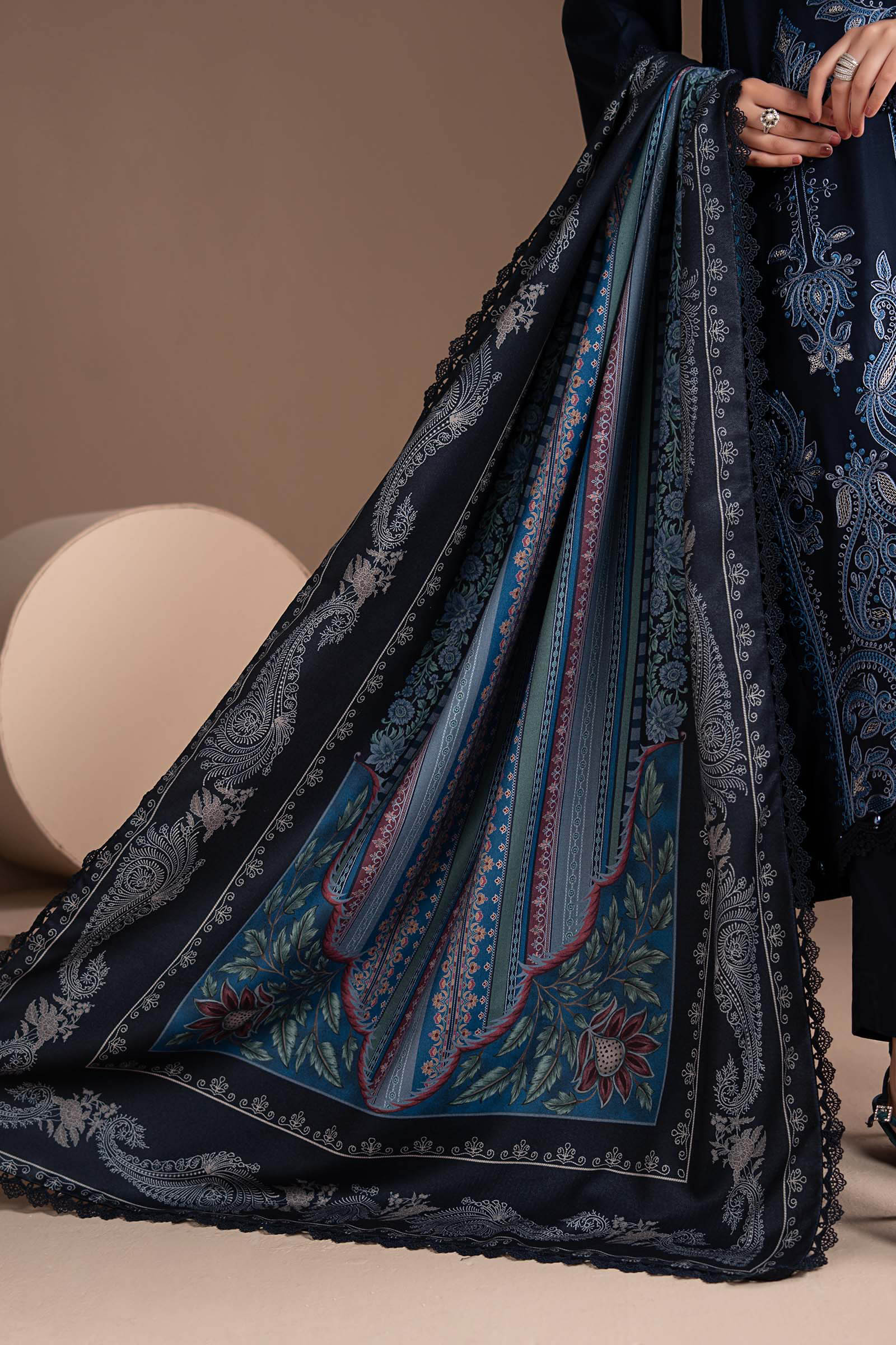 Embroidered Lace Fabric (1Pc)