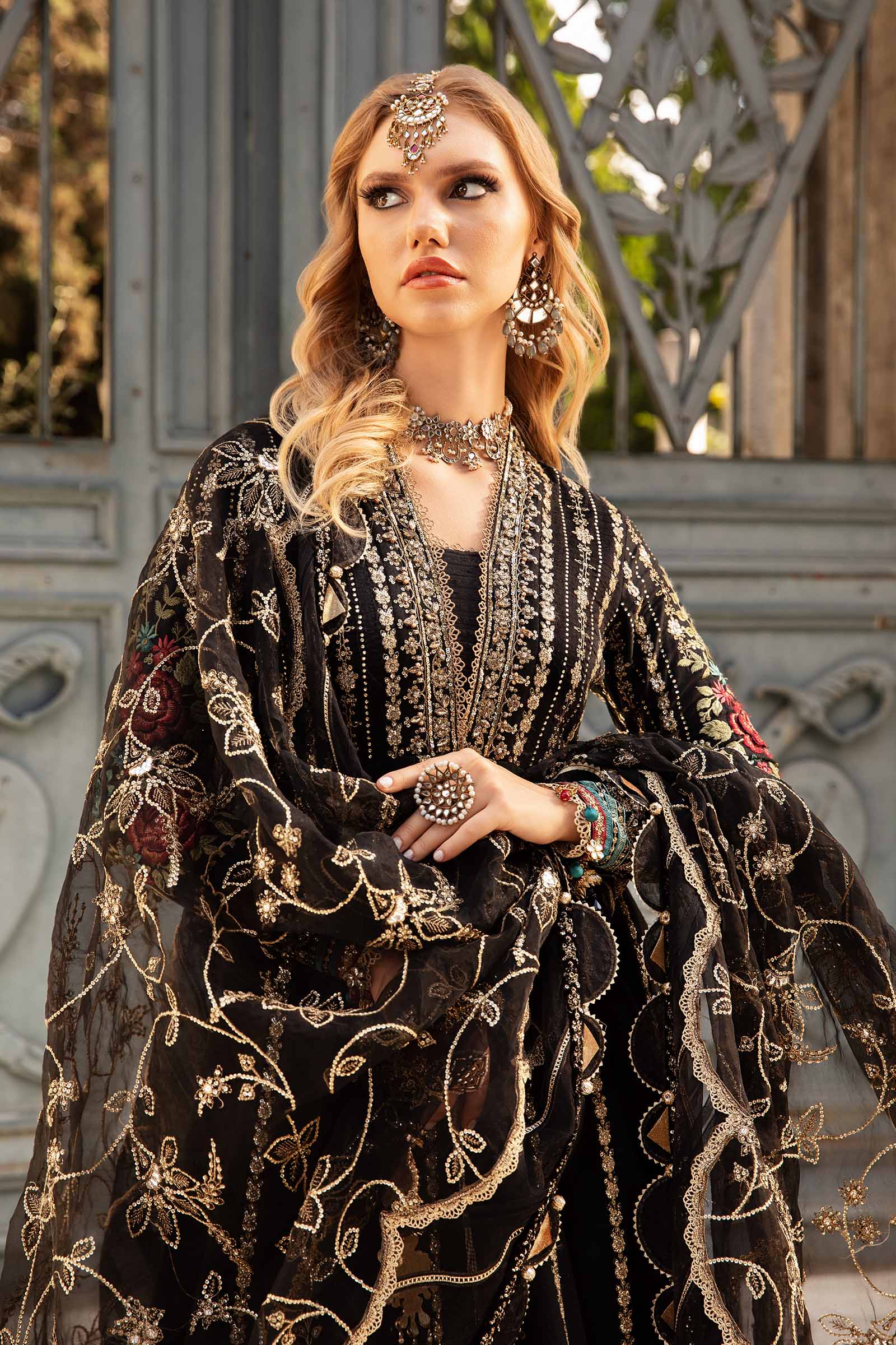 https://cdn.shopify.com/s/files/1/0620/8788/9062/files/D-6Closeup-3_d372a825-0e35-46d8-8ccf-7dc36470a02f.jpg?v=1727265434