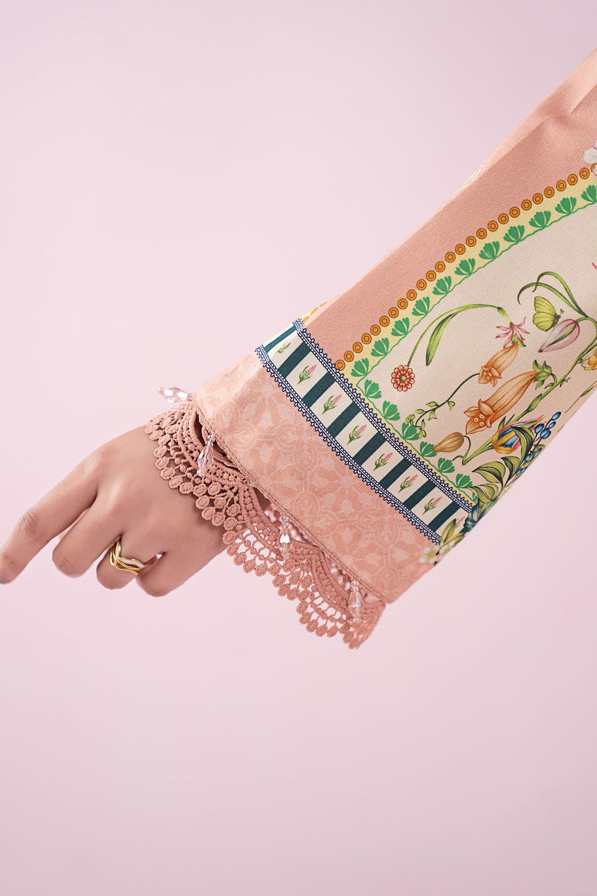 3 Piece Embroidered Lawn Suit