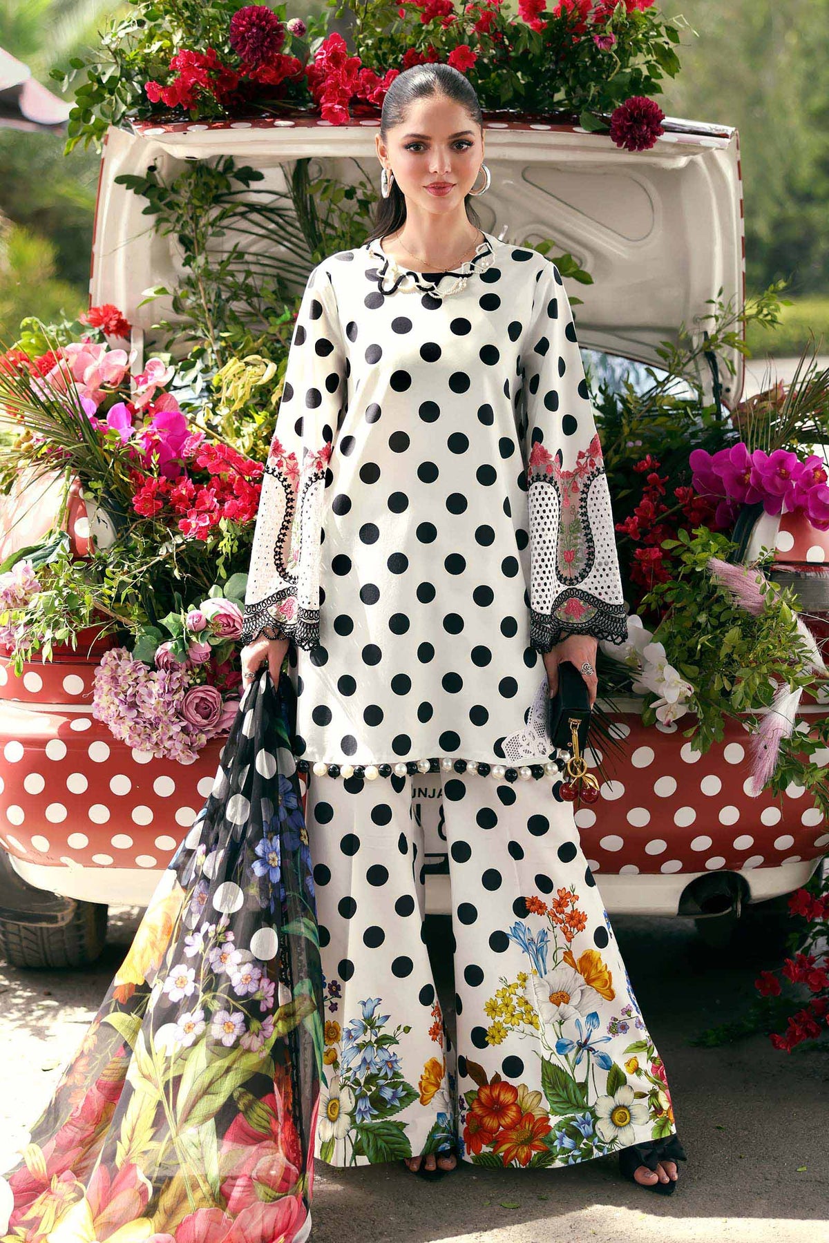 3 Piece Unstitched Embroidered Lawn Suit