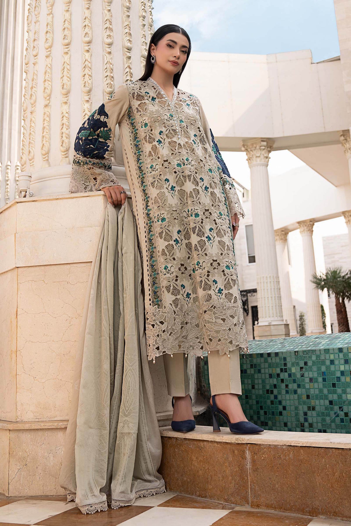 3 Piece Embroidered Lawn Suit