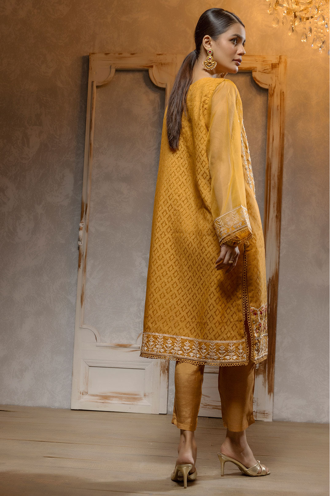 Dhanak.com.pk,