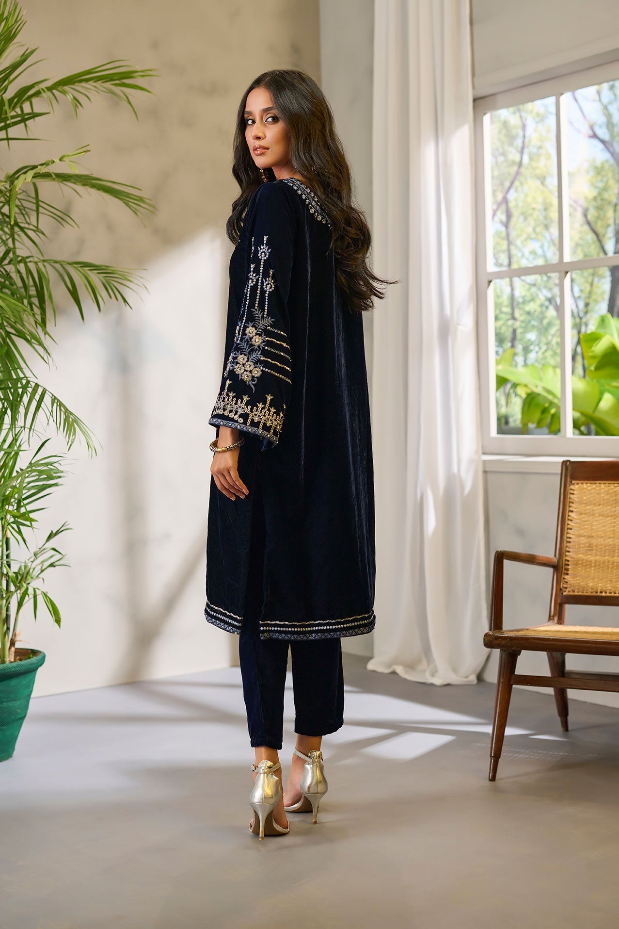 https://cdn.shopify.com/s/files/1/0587/3080/7460/products/DA-1676_4.jpg?v=1736415283