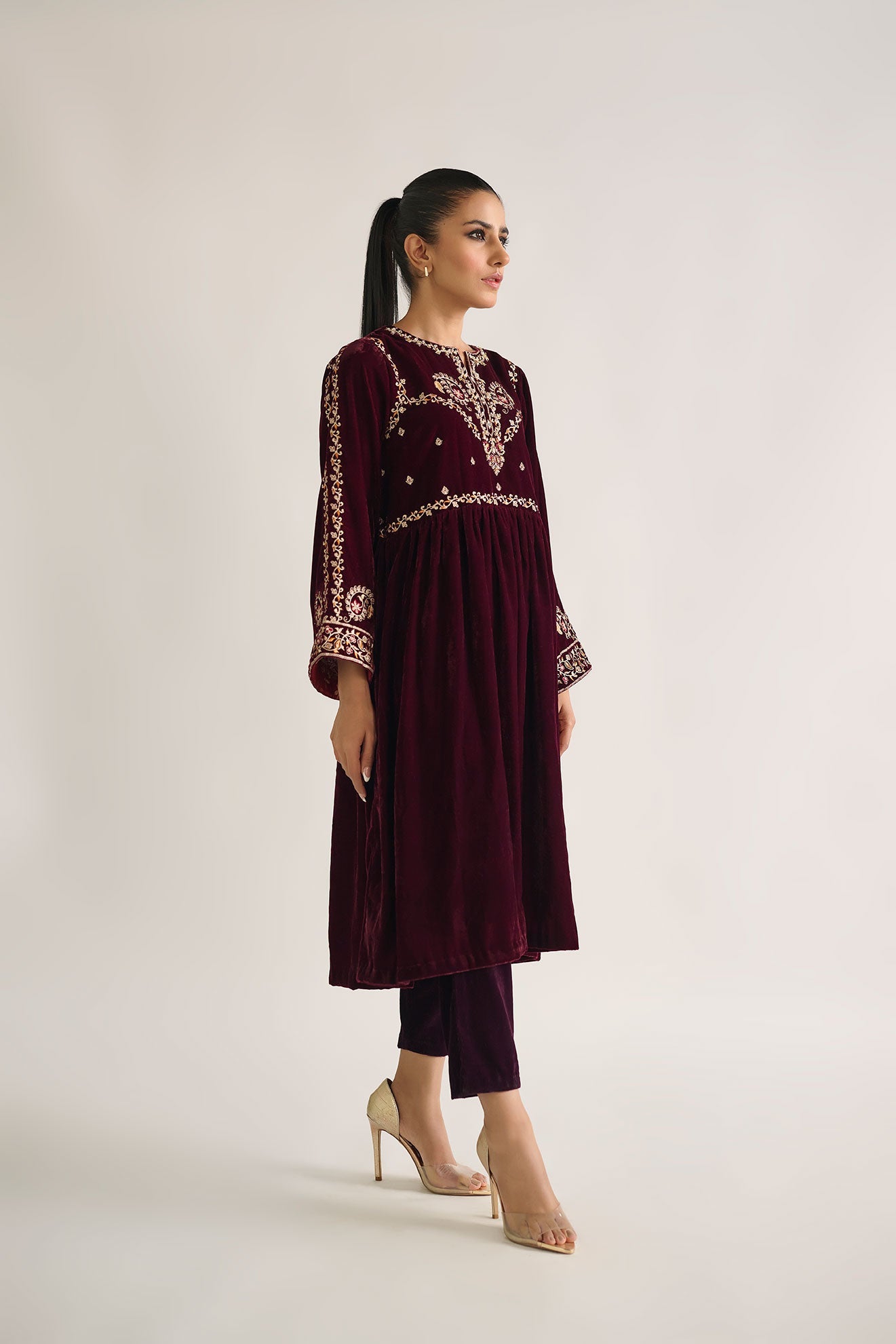 https://cdn.shopify.com/s/files/1/0587/3080/7460/products/DA-16947490_3.jpg?v=1736415157