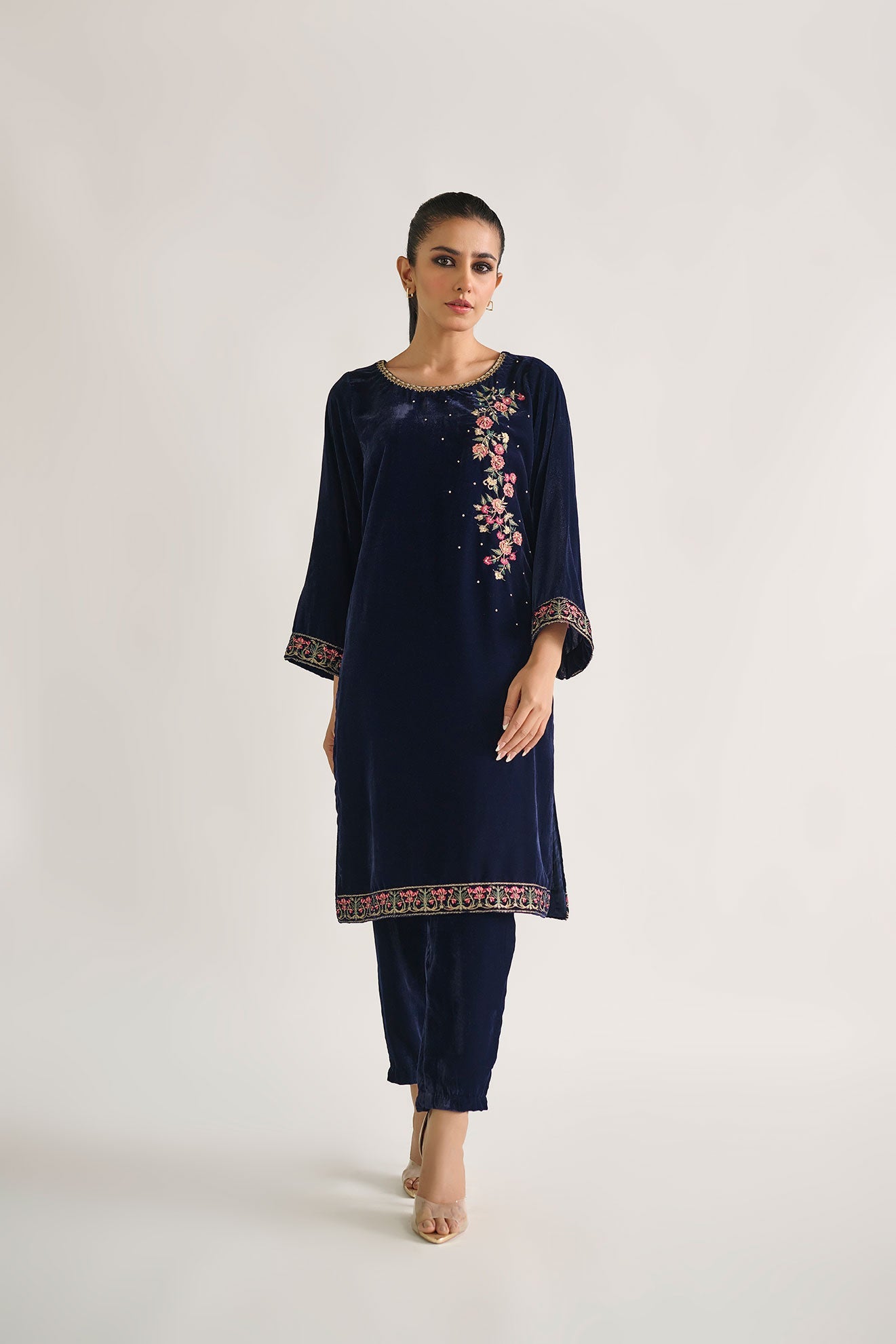 https://cdn.shopify.com/s/files/1/0587/3080/7460/products/DA-16986490_3.jpg?v=1736415160