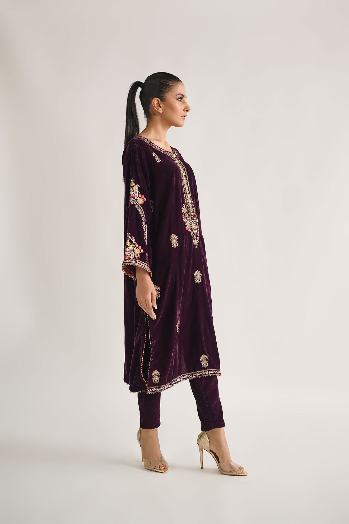 https://cdn.shopify.com/s/files/1/0587/3080/7460/products/DA-21049490_3.jpg?v=1736415154