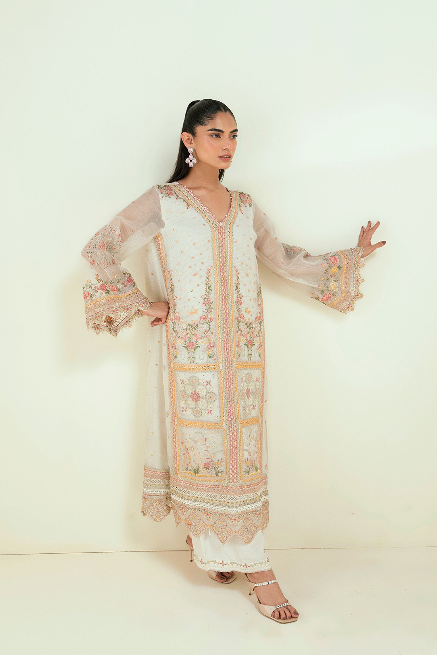SS25DA-2693 CREAM 2PCS EMBROIDERED KURTA WITH TROUSER
