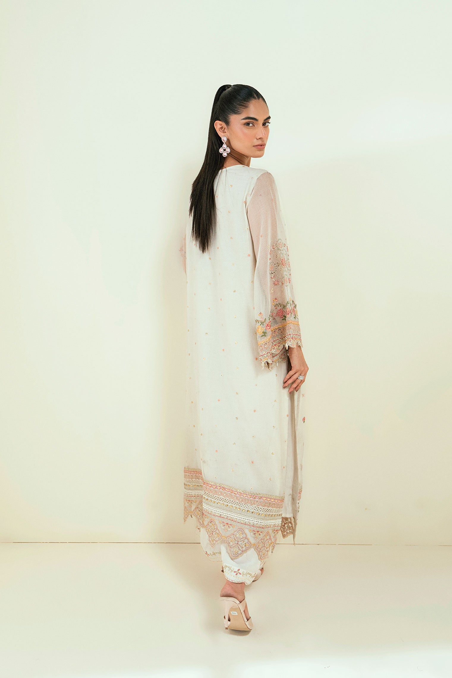 SS25DA-2693 CREAM 2PCS EMBROIDERED KURTA WITH TROUSER