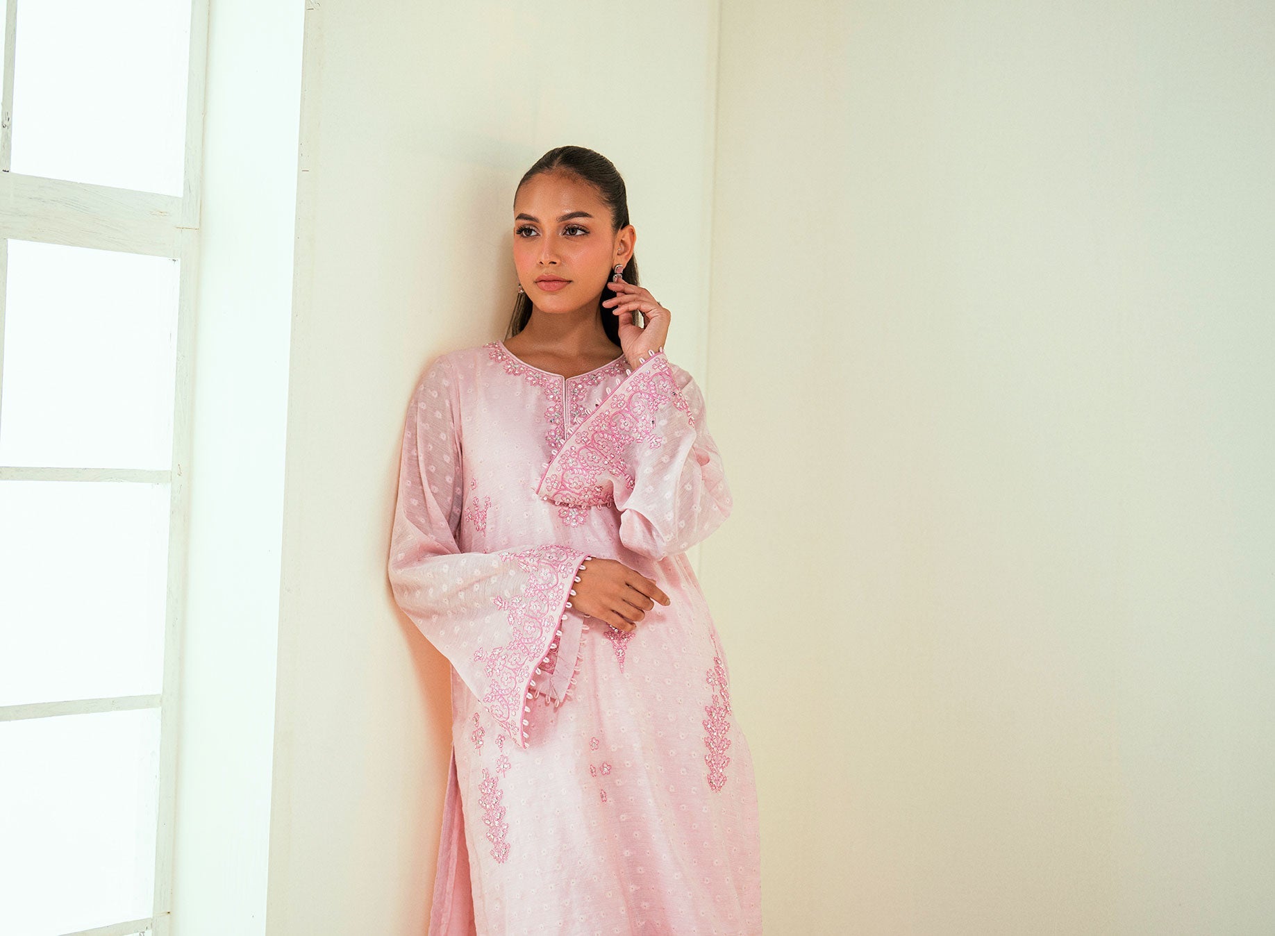 SS25DA-2730 PINK 2PCS EMBROIDERED KURTA WITH TROUSER