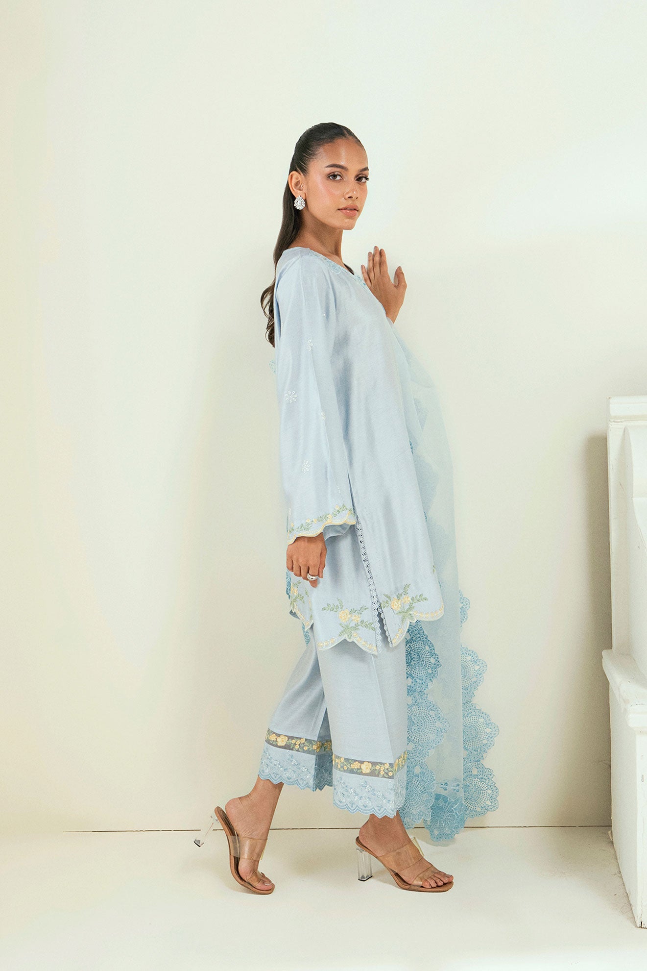 SS25DA-2731 SKY BLUE 1PCS EMBROIDERED KURTA