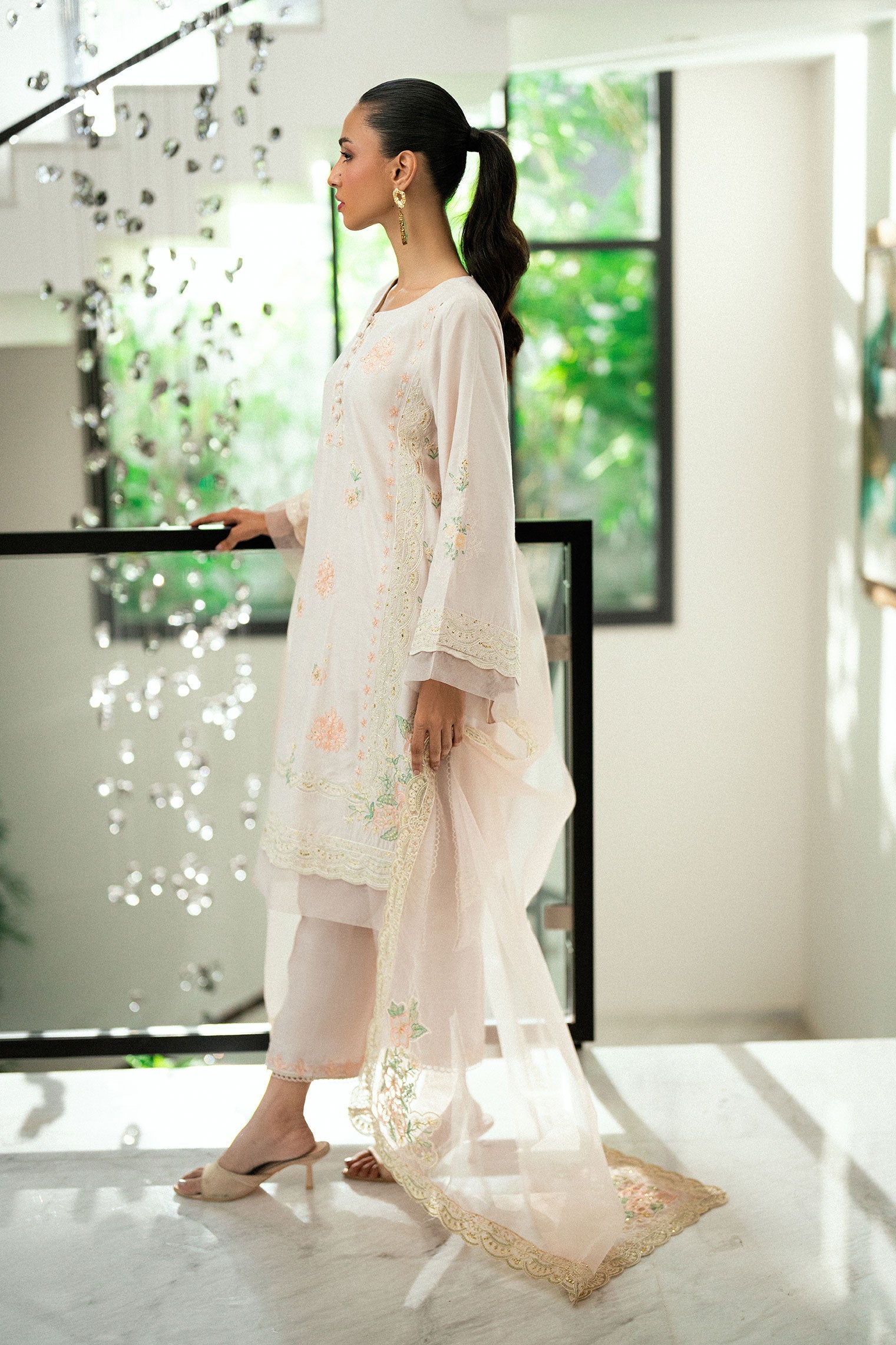 SS25DA-2735 T-PINK 2PCS EMBROIDERED KURTA WITH TROUSER