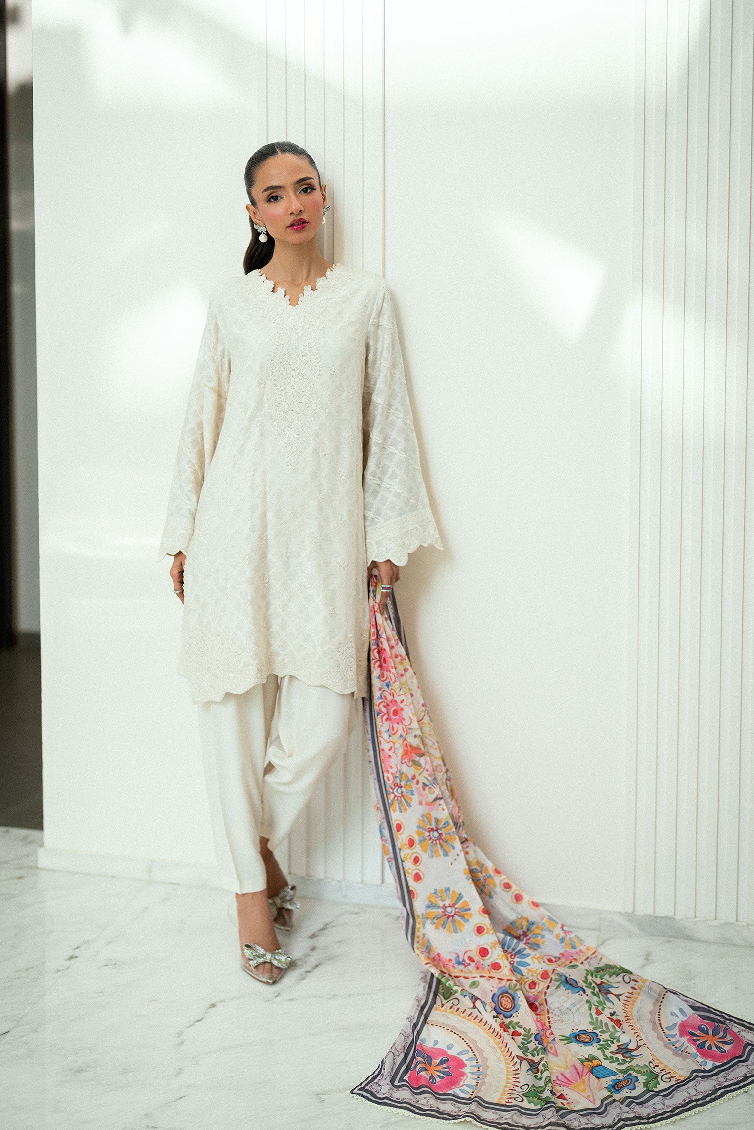 SS25DA-2743 OFF WHITE 2PCS EMBROIDERED KURTA WITH TROUSER
