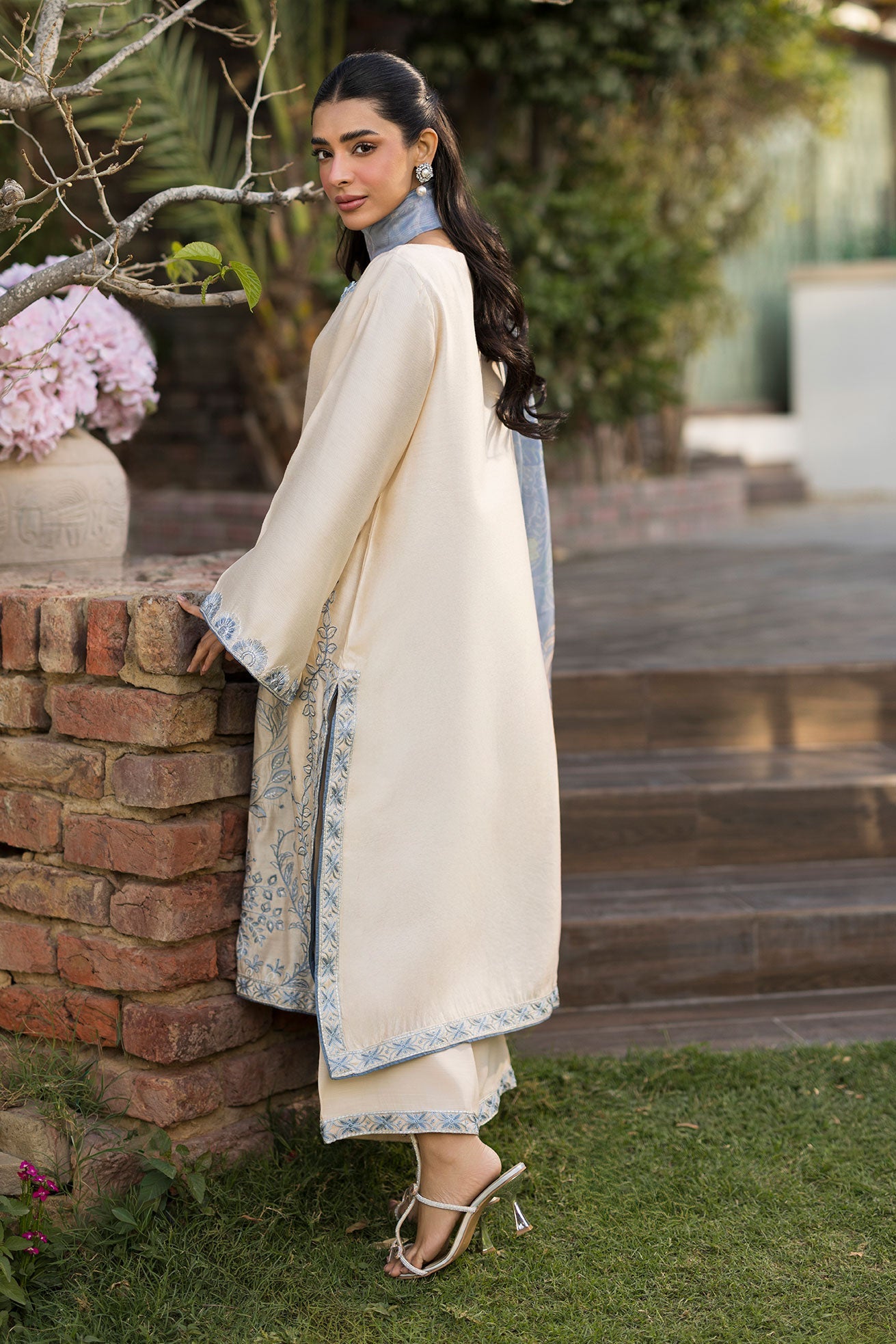 SS25DA-2774 BEIGE 2PCS EMBROIDERED KURTA WITH TROUSER