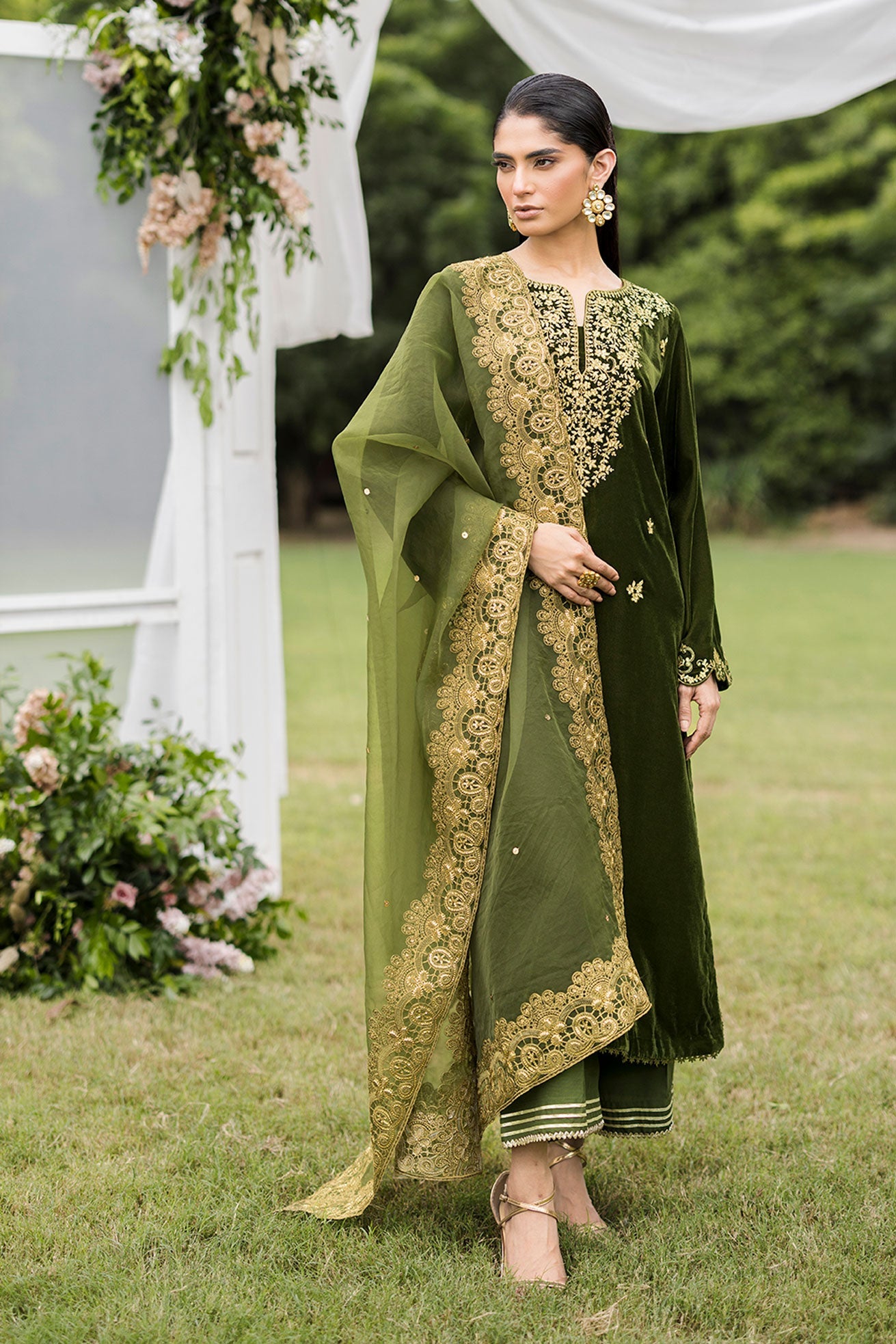 https://cdn.shopify.com/s/files/1/0587/3080/7460/files/DA-2831-VOl-4-_4_302432f6-b39d-465e-a96a-88865cb10027.jpg?v=1765003824