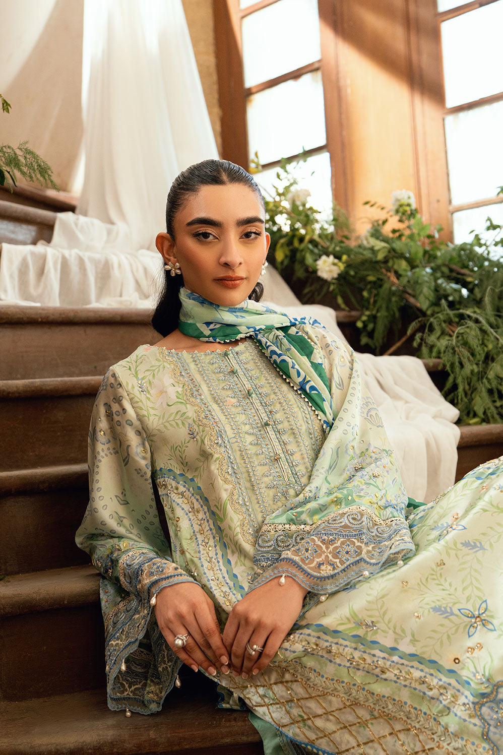 SS26DA-2894 L-GREEN 2PCS HAND EMBELLISHED KURTA WITH TROUSER