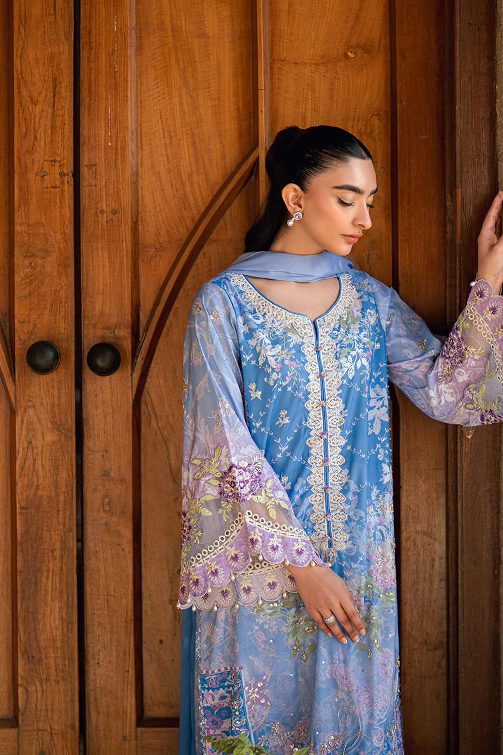 SS26DA-2897 PURPLE 2PCS HAND EMBELLISHED KURTA WITH TROUSER
