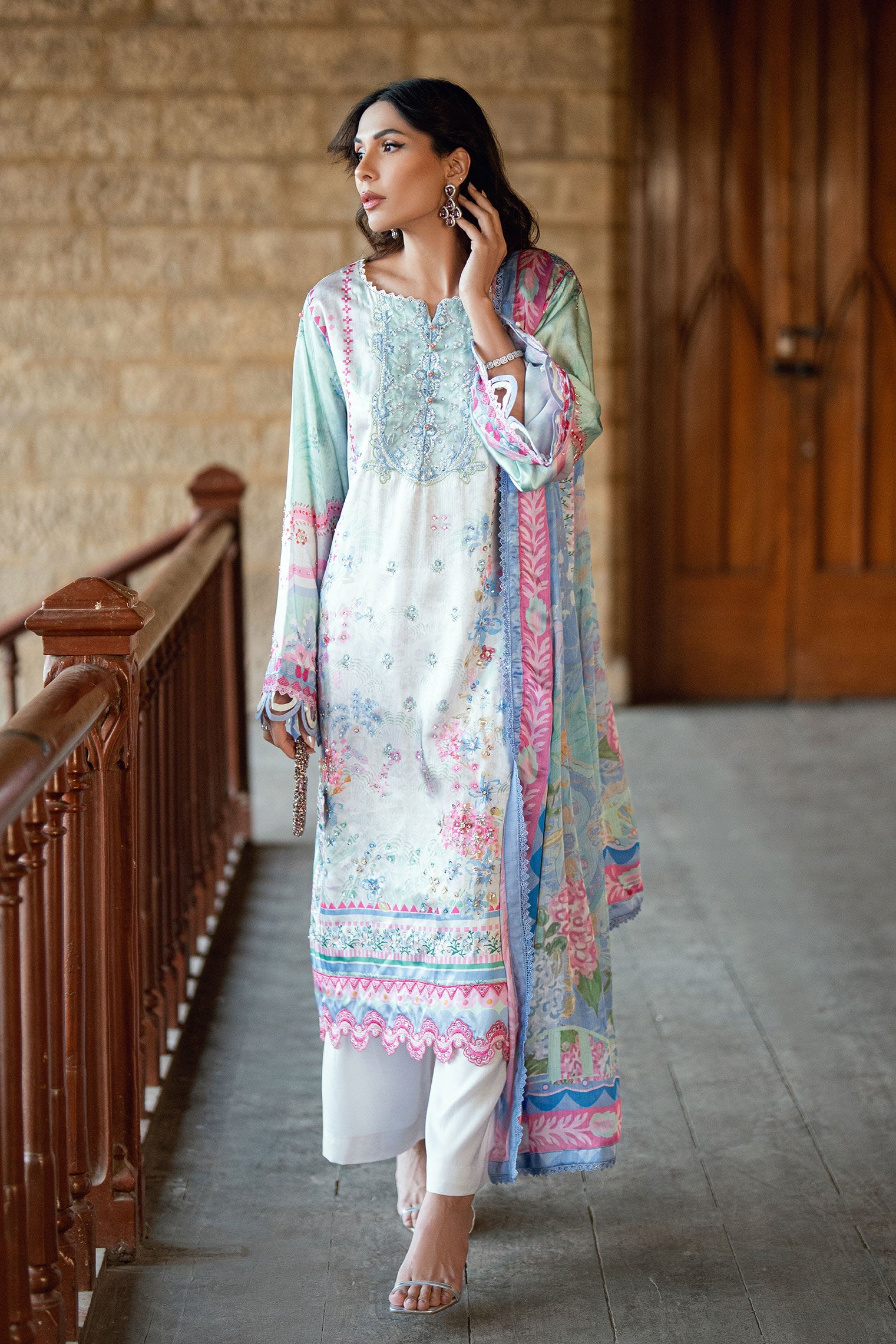 SS26DA-2899 L-GREEN 2PCS HAND EMBELLISHED KURTA WITH TROUSER