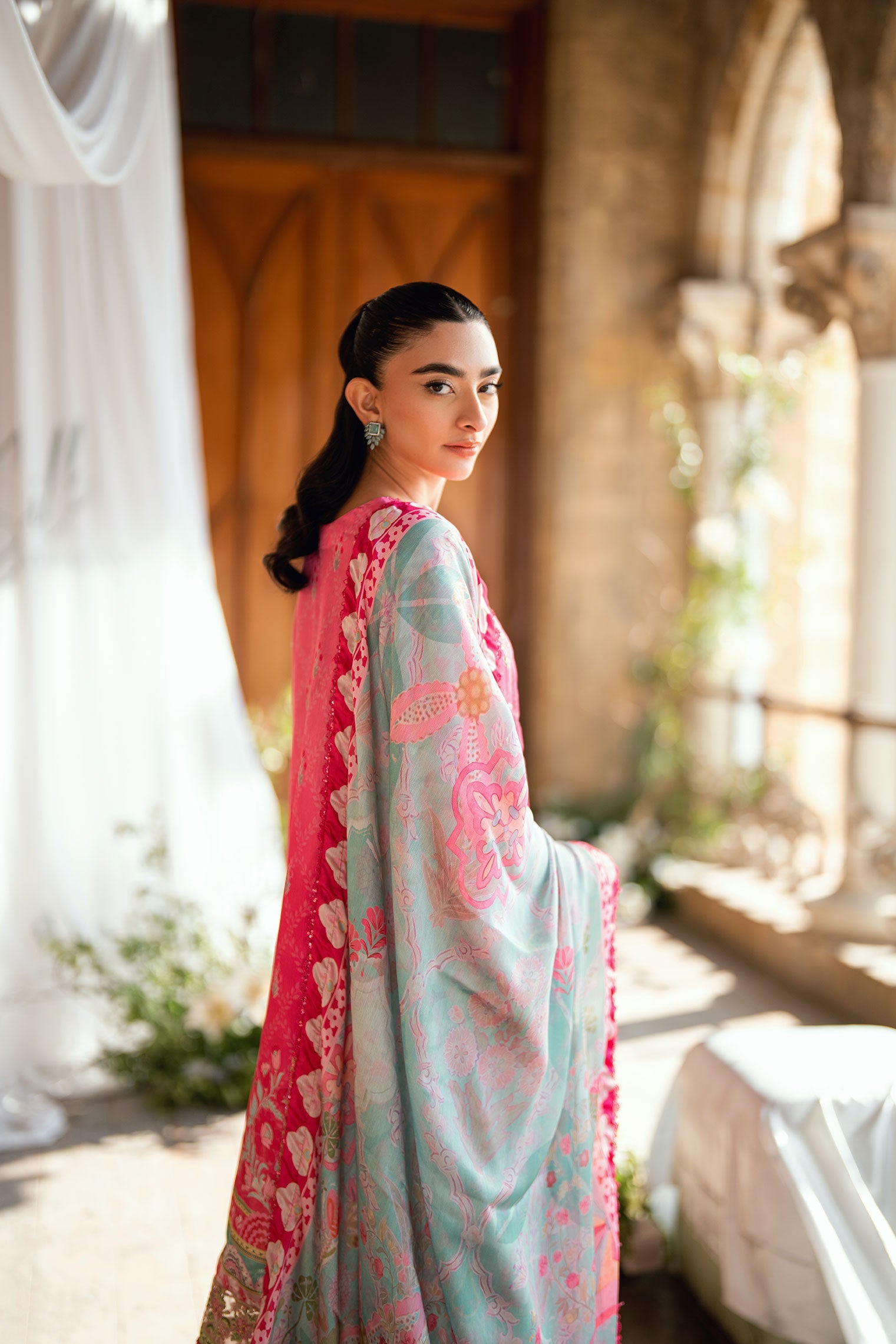 SS26DA-2900 PINK 2PCS HAND EMBELLISHED KURTA WITH TROUSER