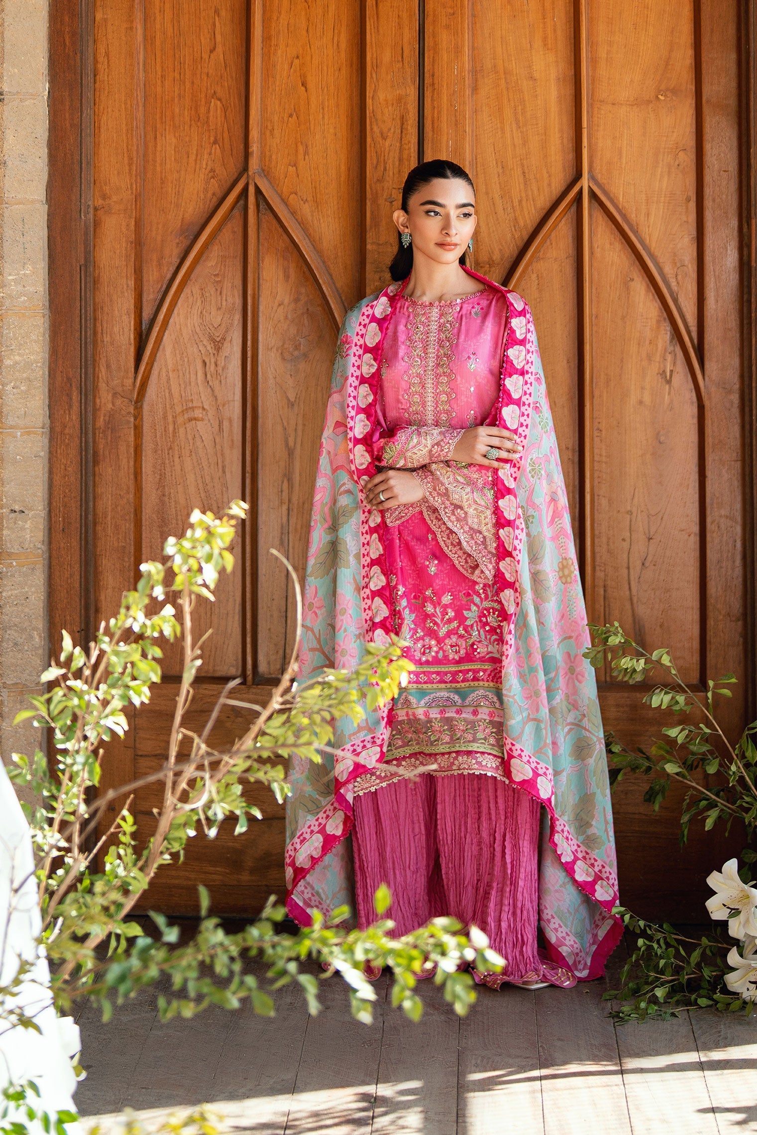 SS26DA-2900 PINK 2PCS HAND EMBELLISHED KURTA WITH TROUSER